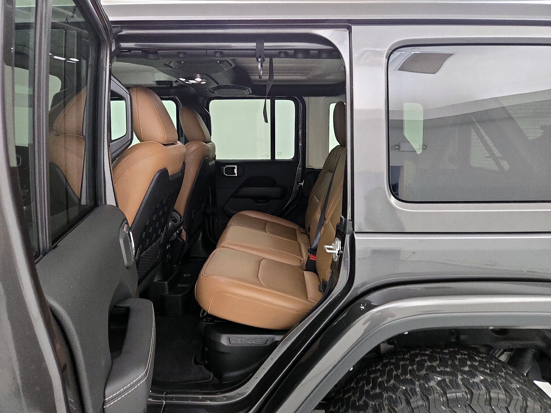 Thumbnail: 2022 Jeep Wrangler - 20
