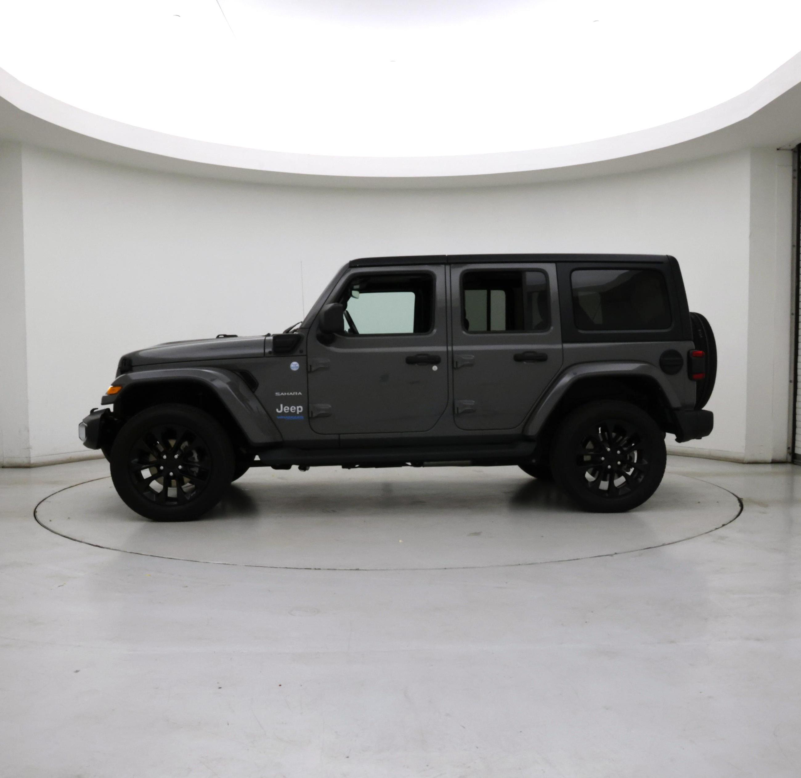 Thumbnail: 2021 Jeep Wrangler - 3