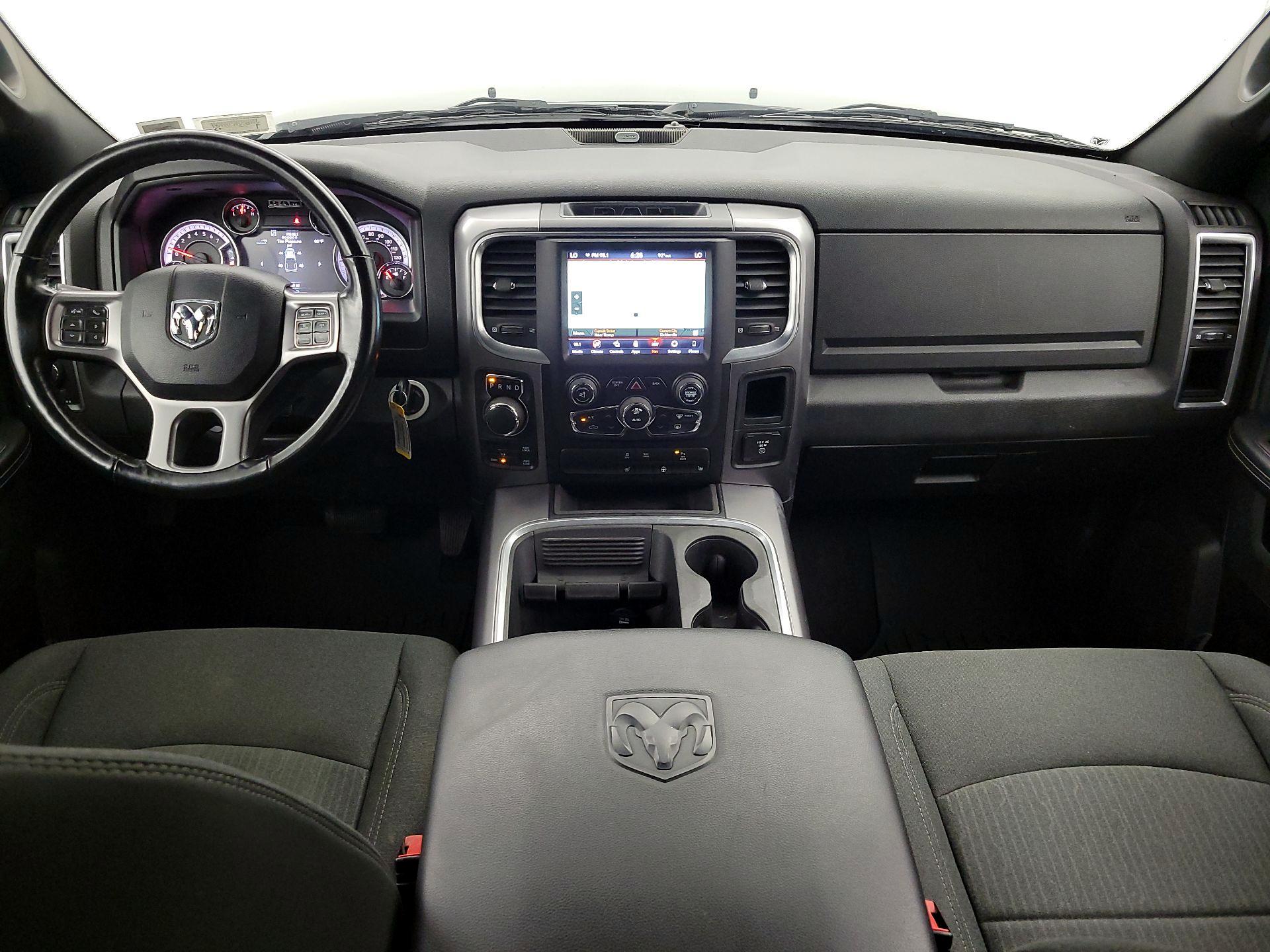 Thumbnail: 2021 RAM 1500 Classic - 9