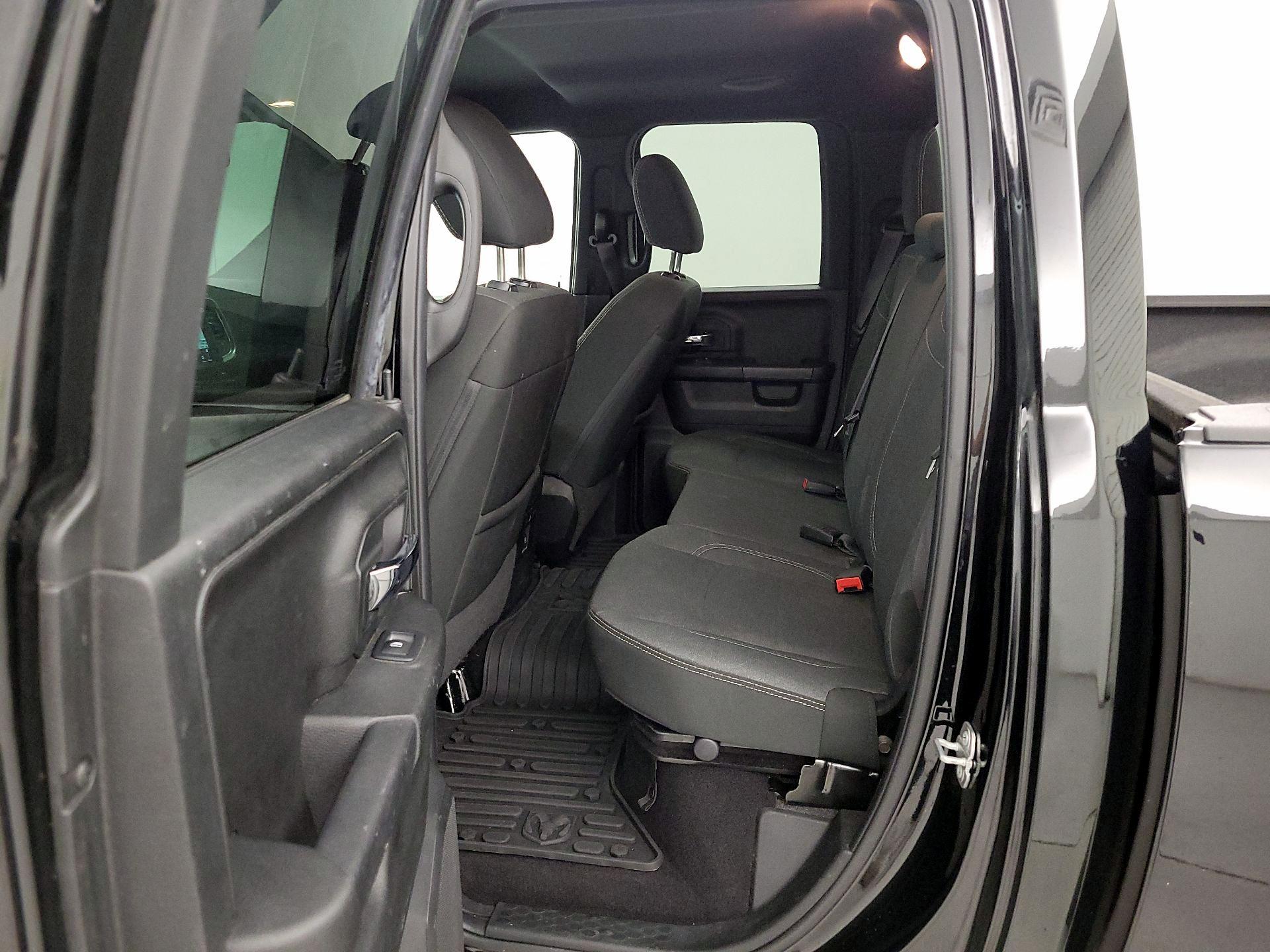Thumbnail: 2021 RAM 1500 Classic - 20