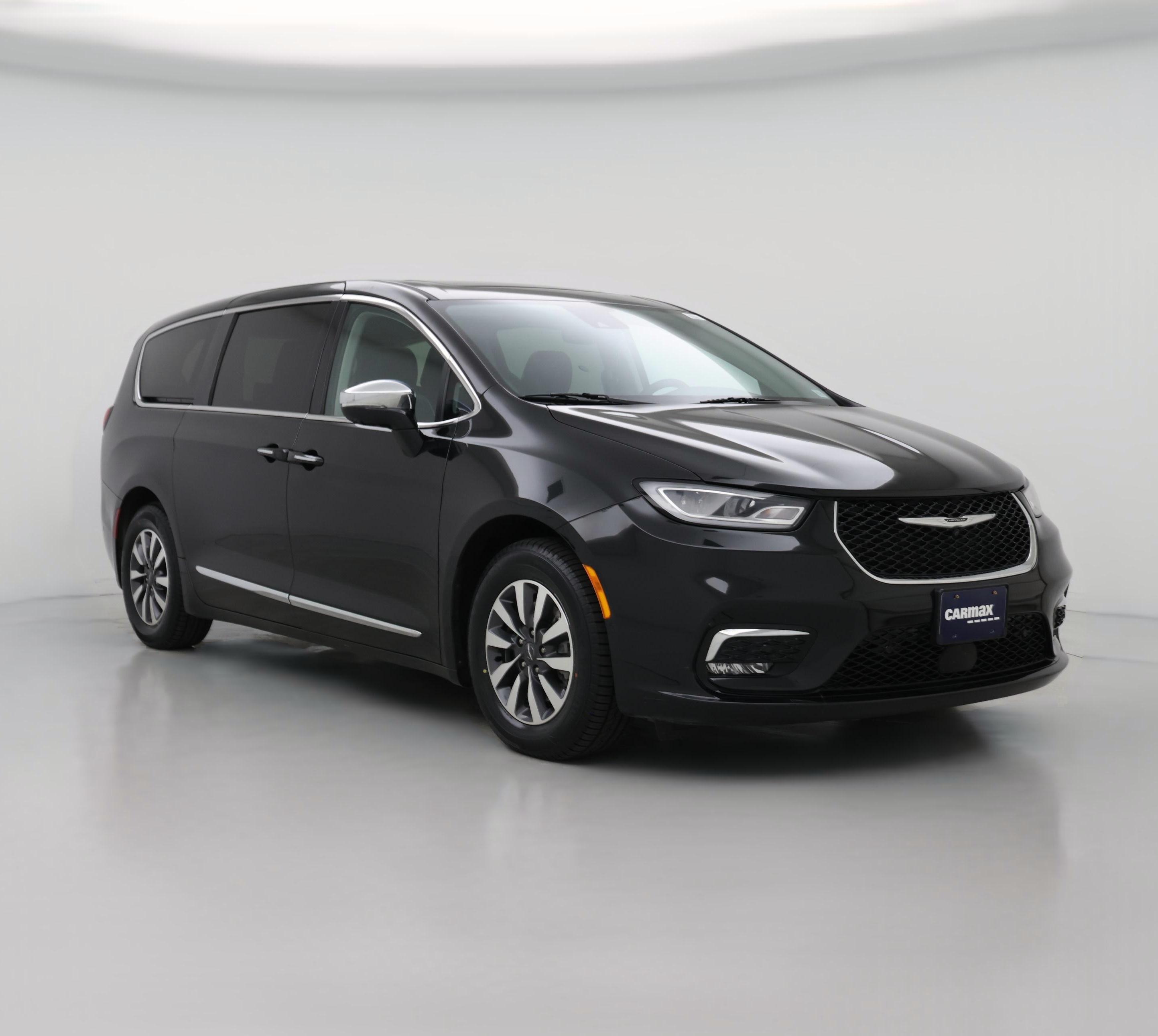 Thumbnail: 2022 Chrysler Pacifica - 1