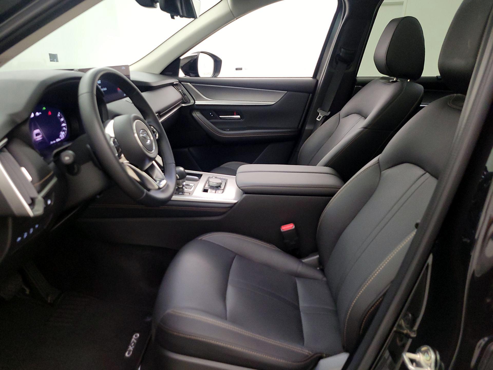 Thumbnail: 2025 Mazda CX-70 - 11