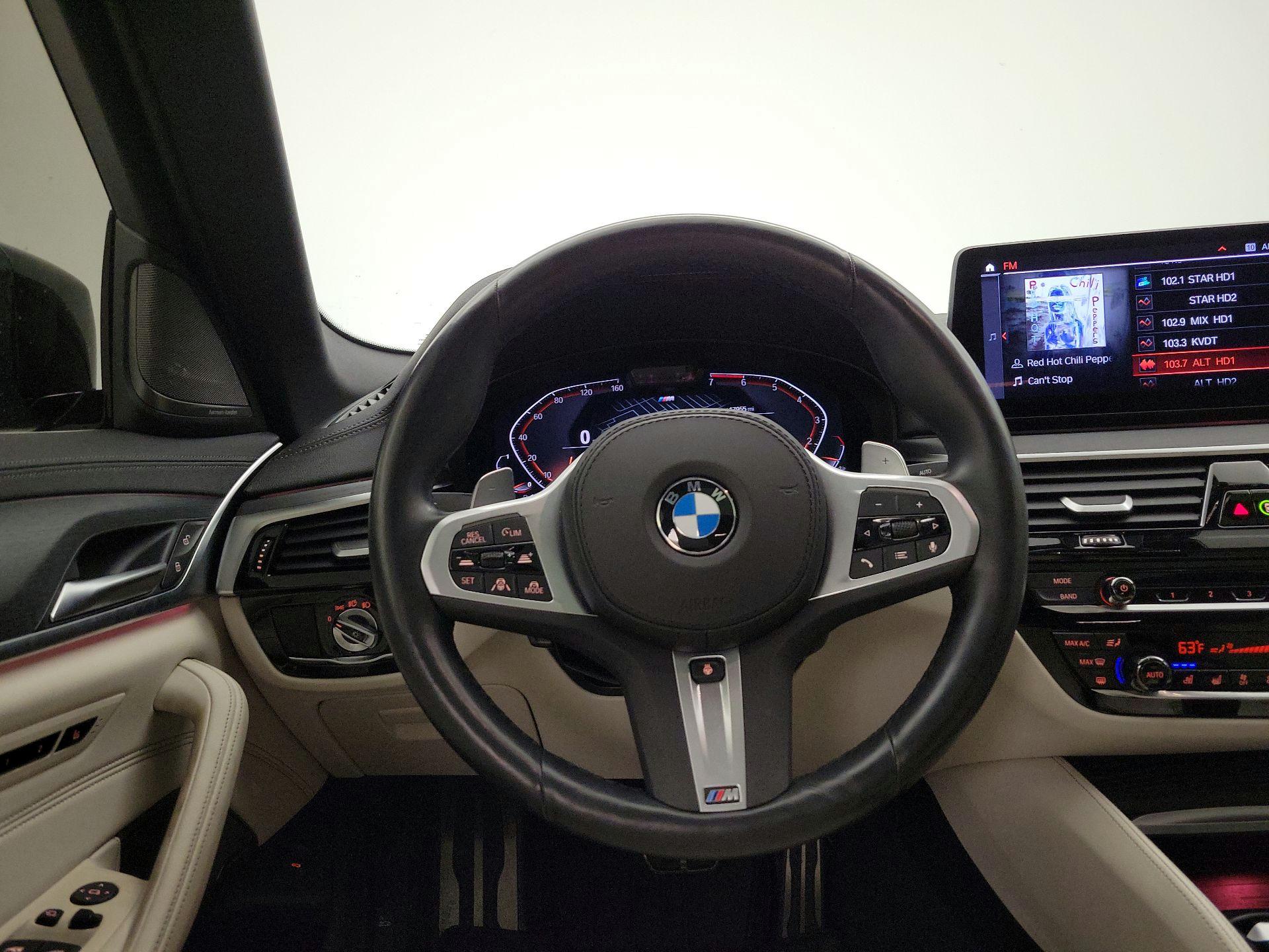 Thumbnail: 2023 BMW 5 Series - 10