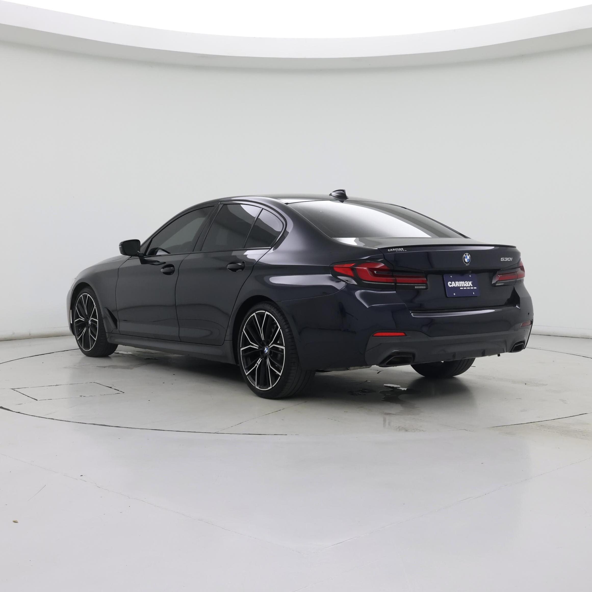 Thumbnail: 2023 BMW 5 Series - 2