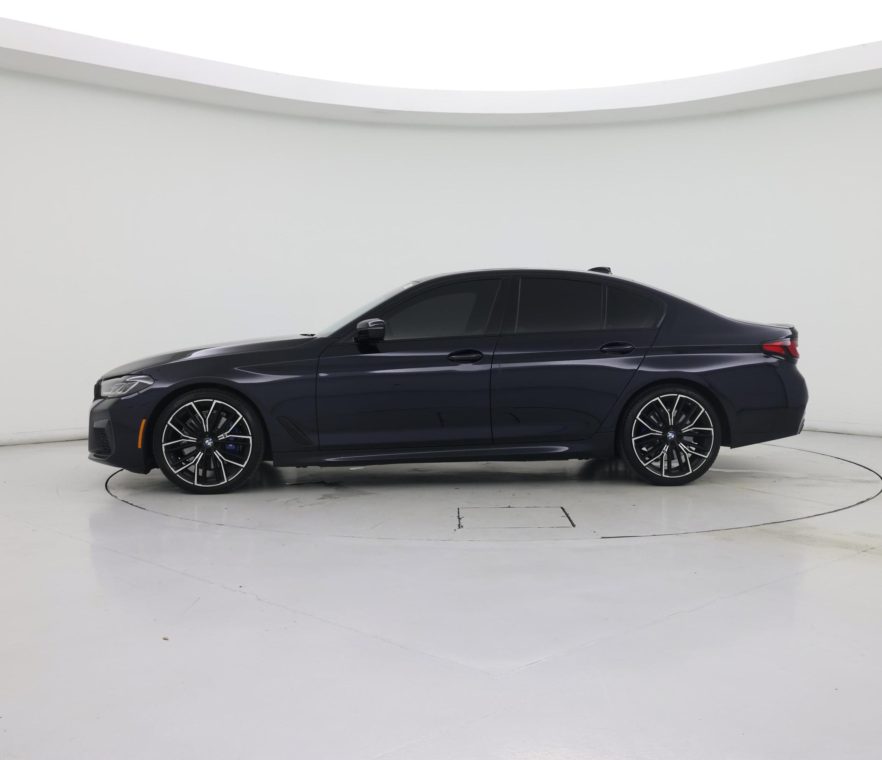 Thumbnail: 2023 BMW 5 Series - 3