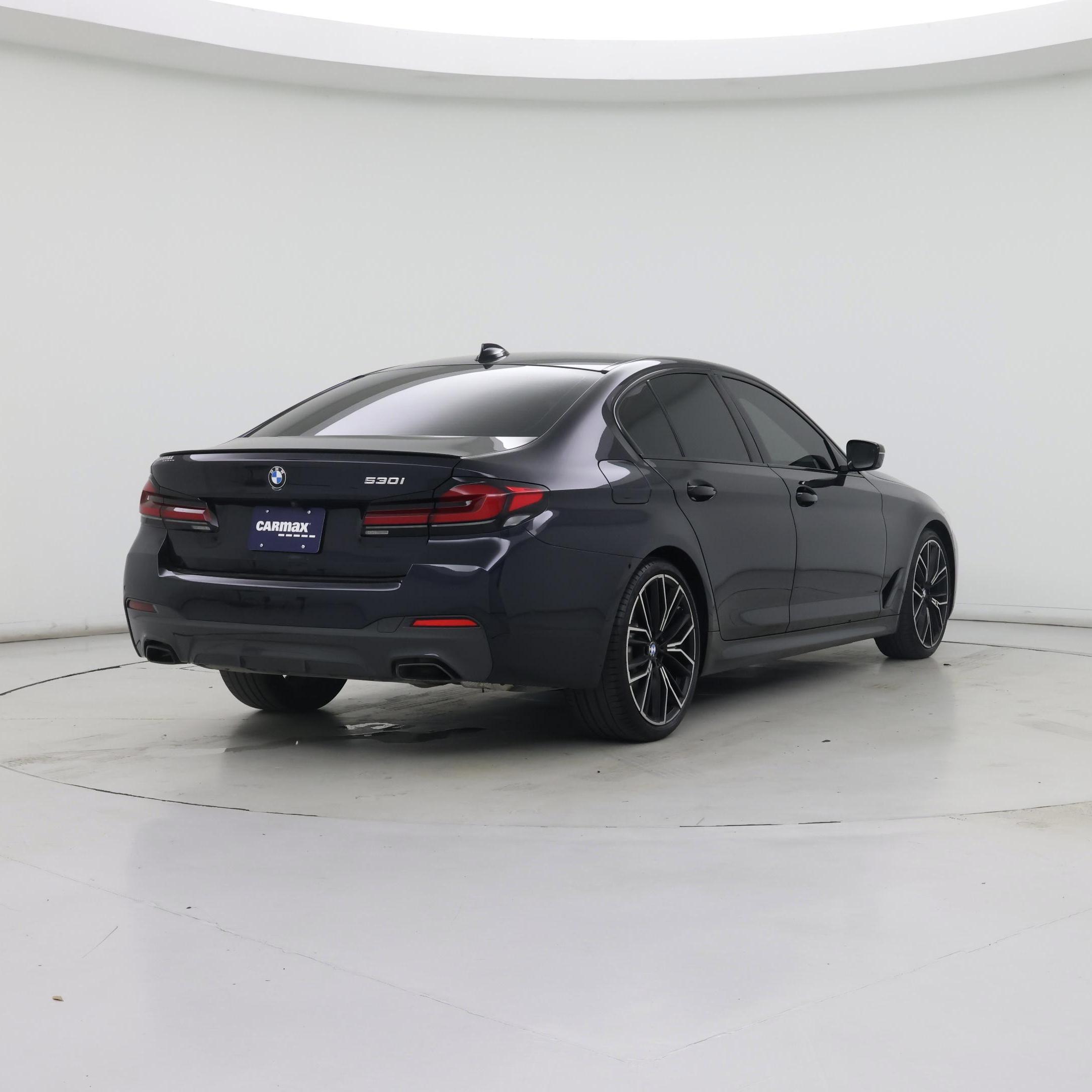Thumbnail: 2023 BMW 5 Series - 8