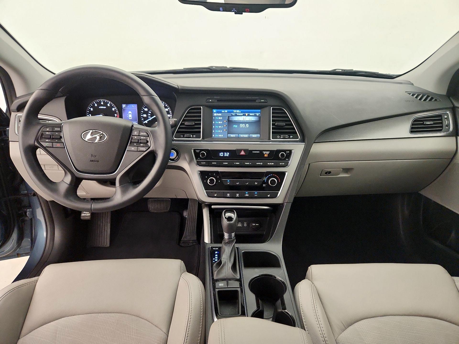 Thumbnail: 2016 Hyundai Sonata - 9