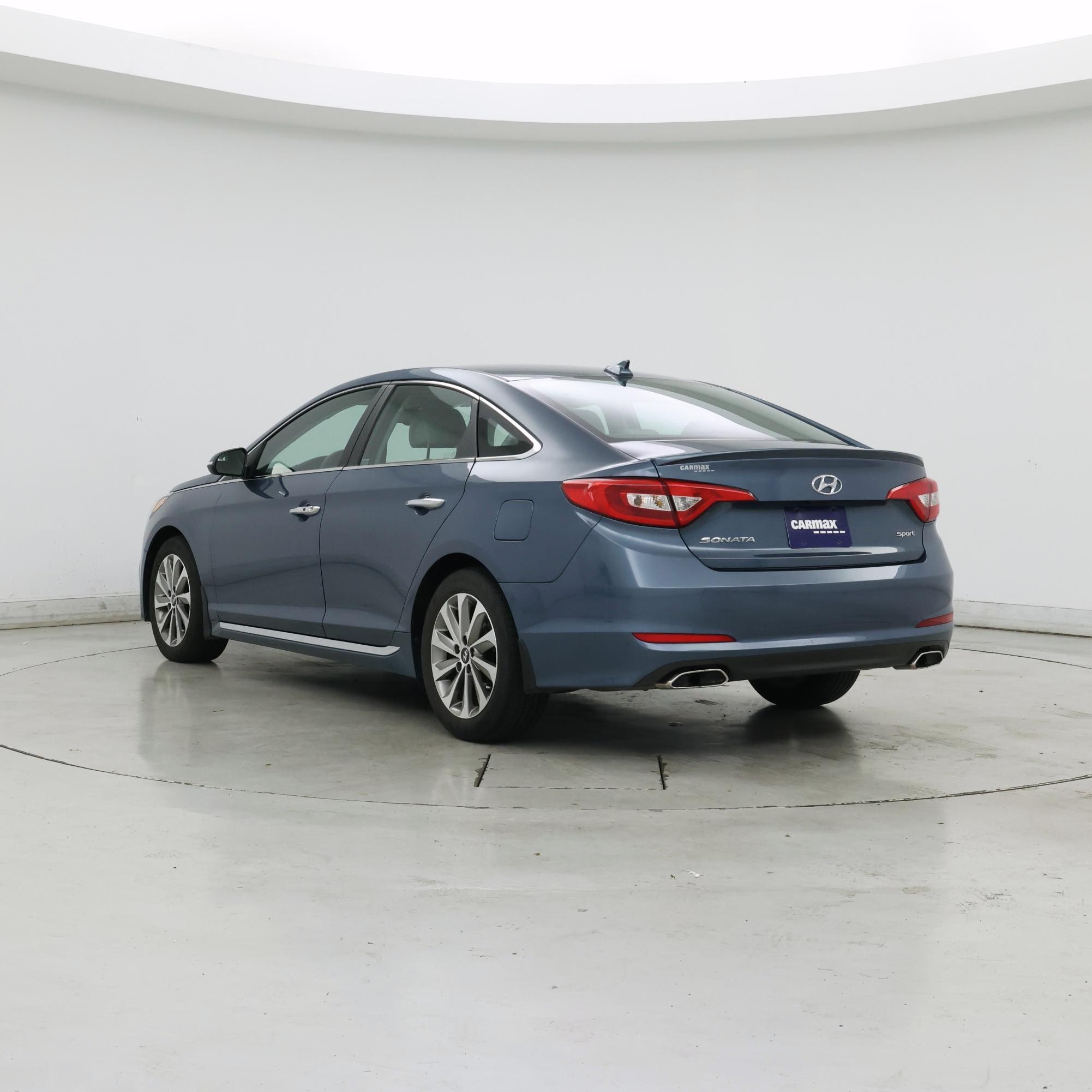Thumbnail: 2016 Hyundai Sonata - 2