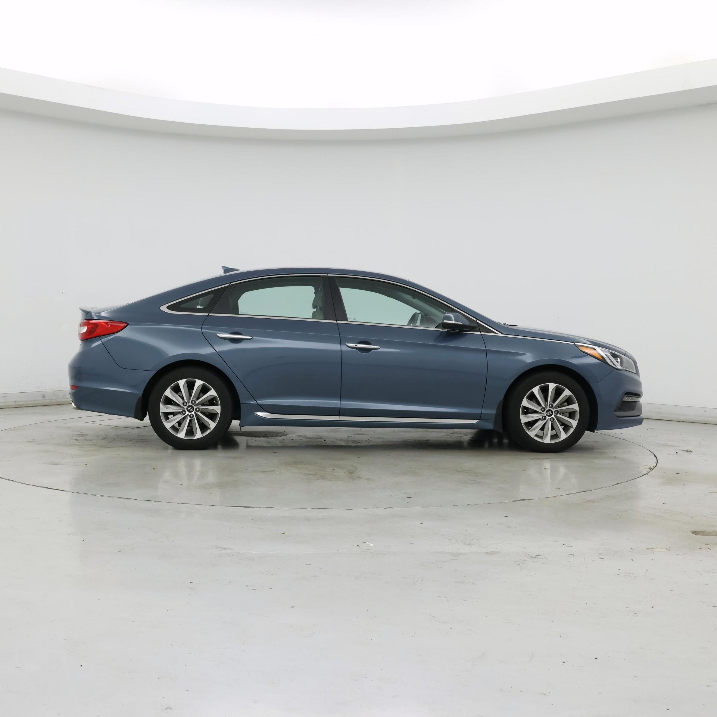 Thumbnail: 2016 Hyundai Sonata - 7