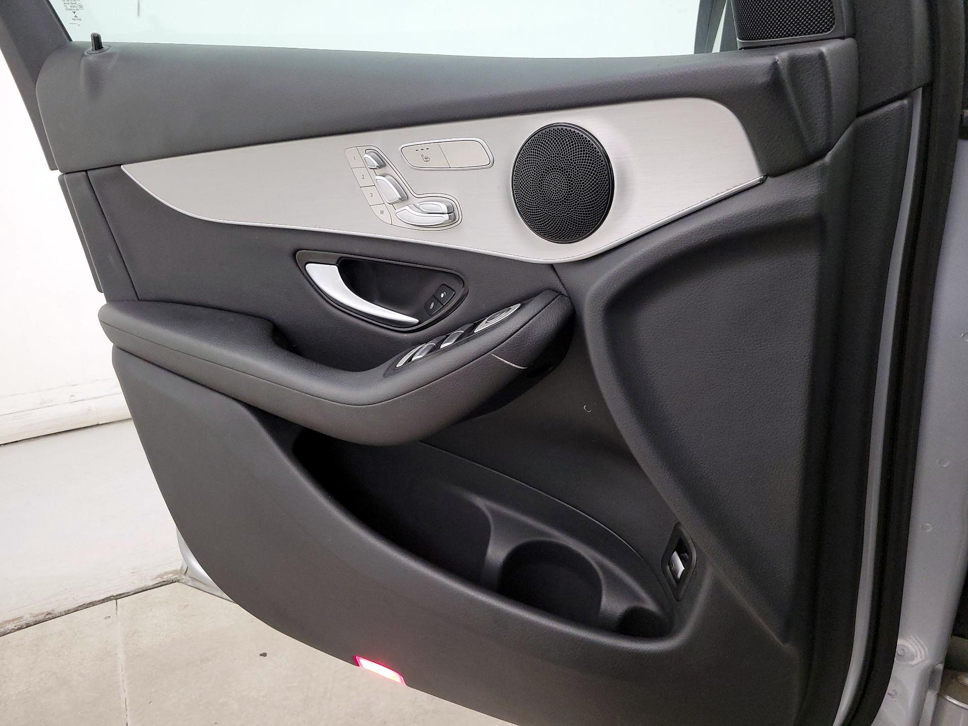 Thumbnail: 2017 Mercedes-Benz GLC - 12