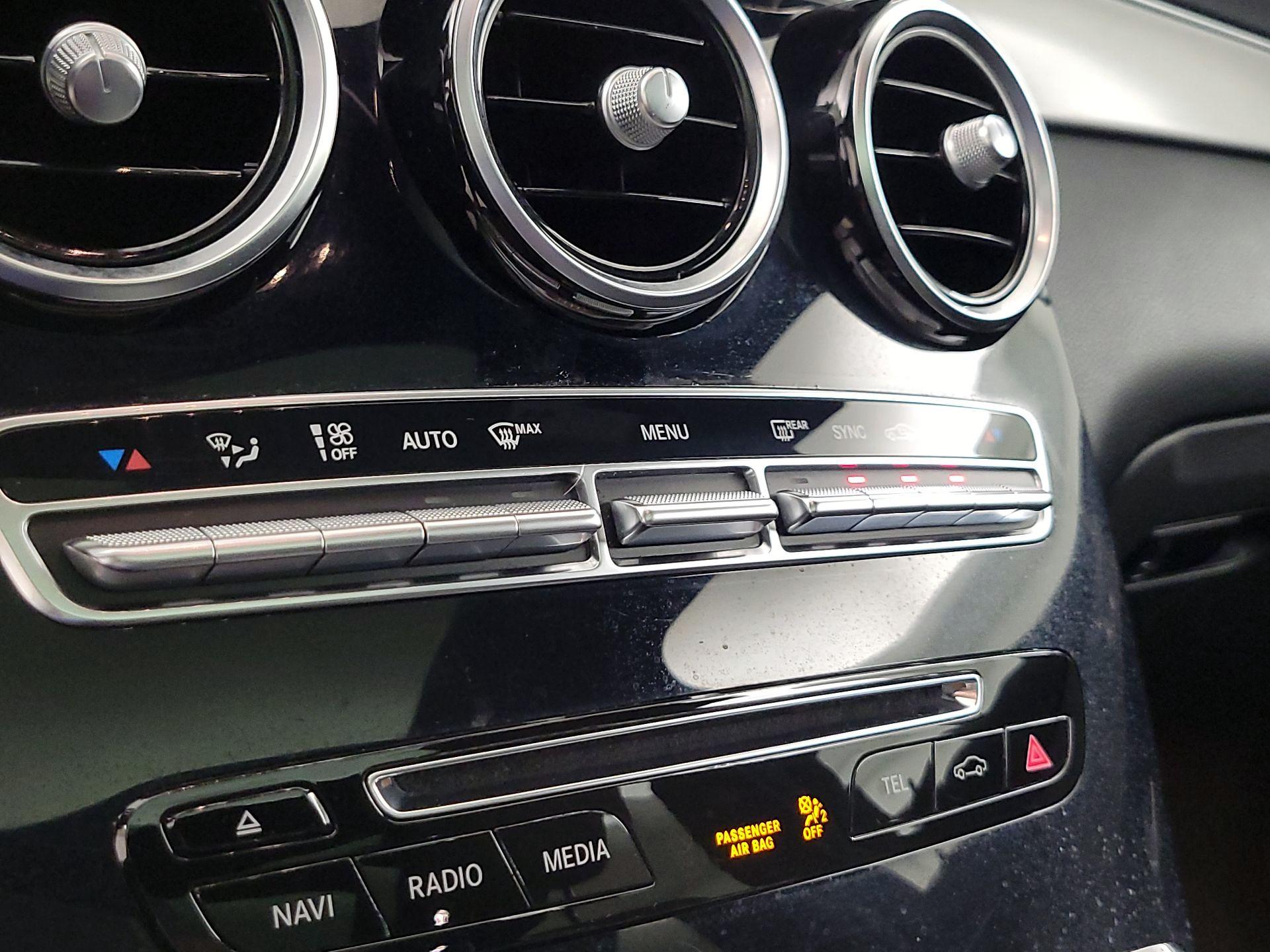 Thumbnail: 2017 Mercedes-Benz GLC - 16