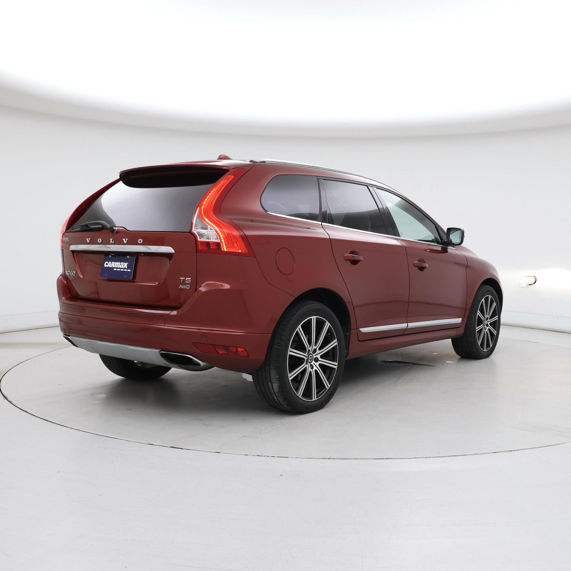 Thumbnail: 2016 Volvo XC60 - 8