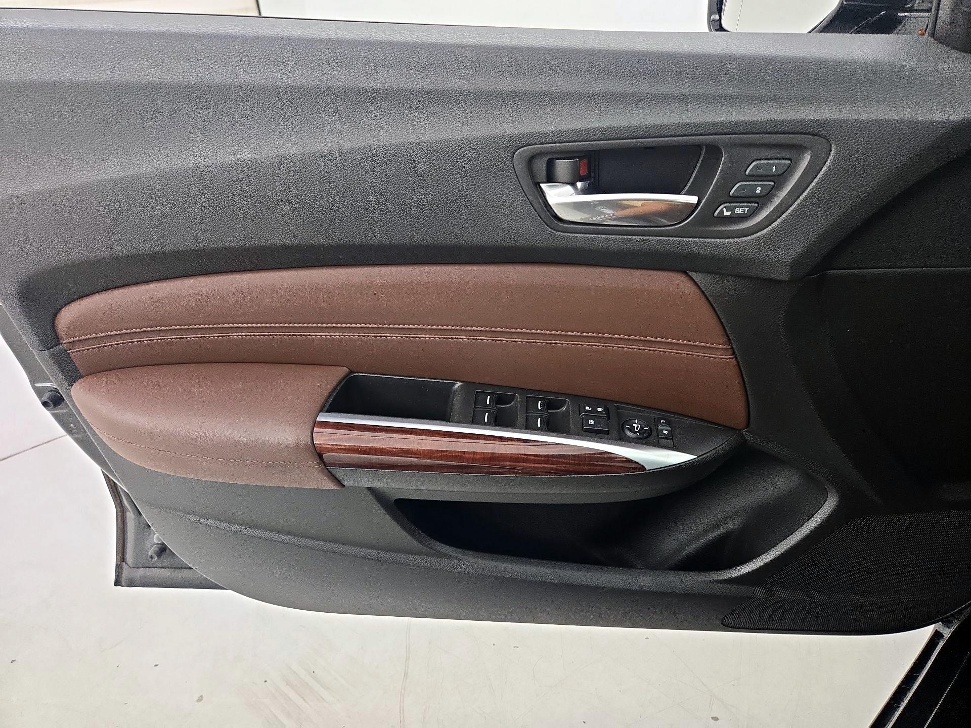 Thumbnail: 2016 Acura TLX - 12