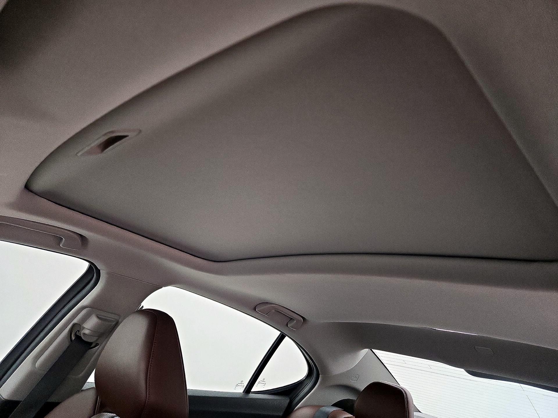 Thumbnail: 2016 Acura TLX - 19