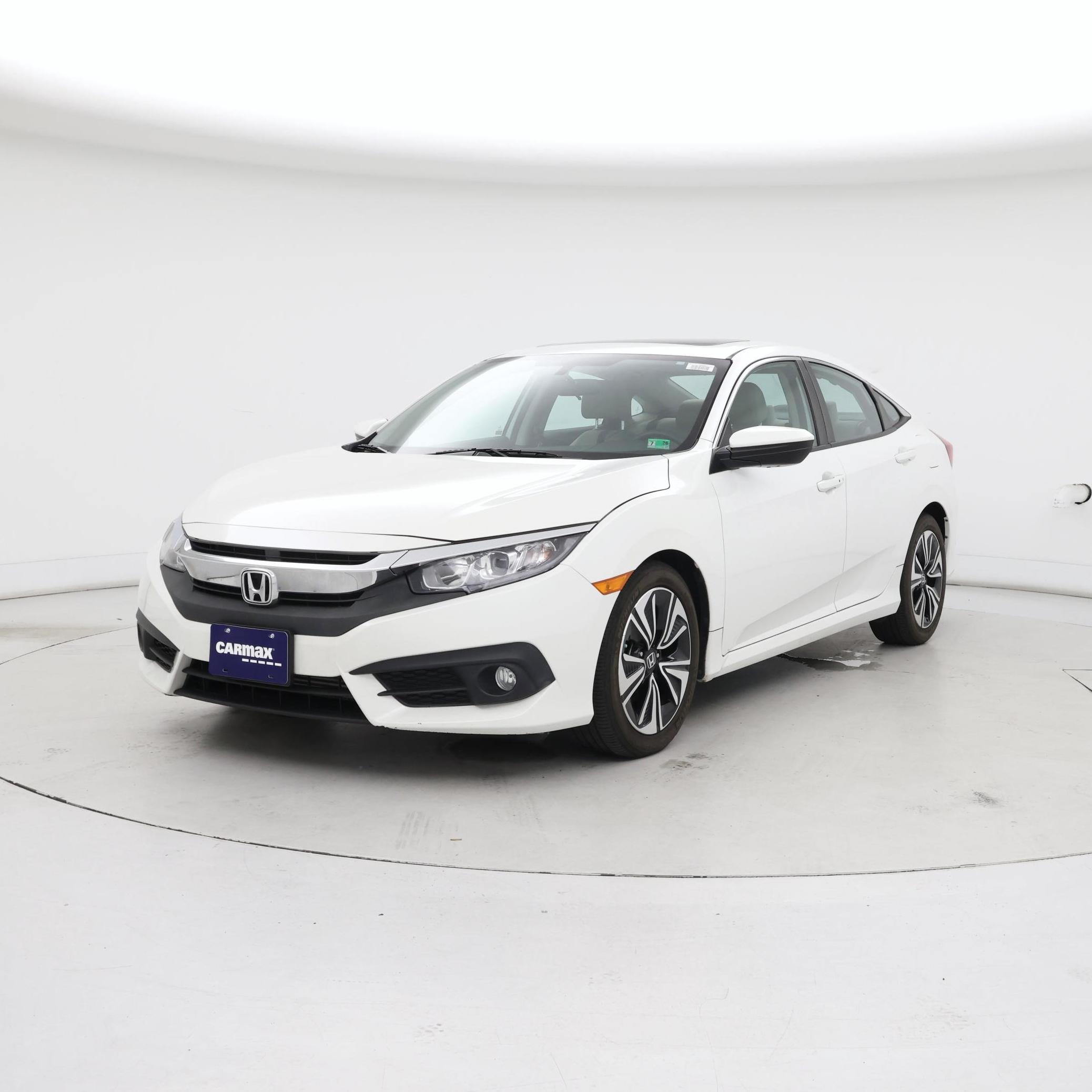 Thumbnail: 2016 Honda Civic - 4