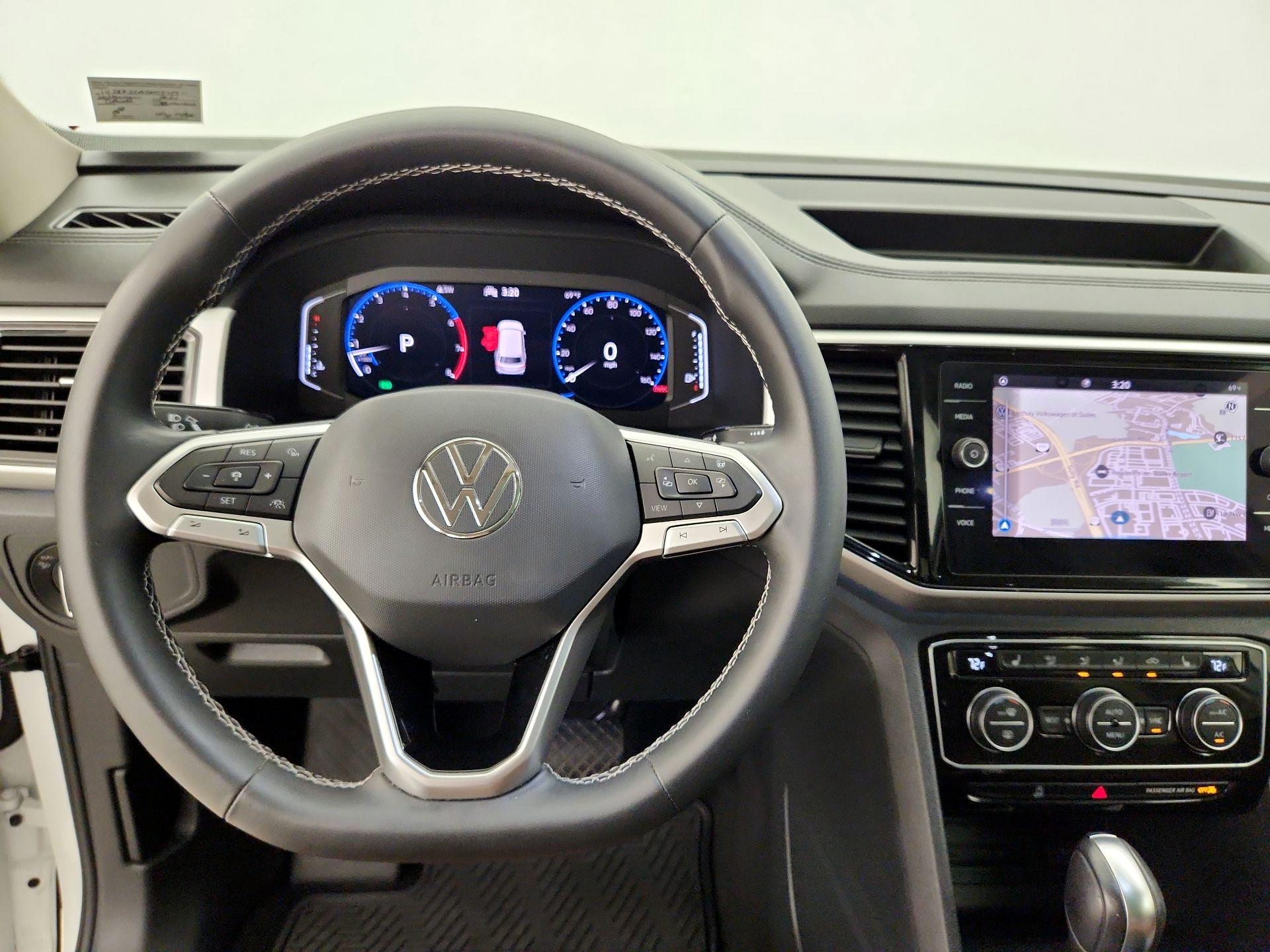 Thumbnail: 2021 Volkswagen Atlas - 10