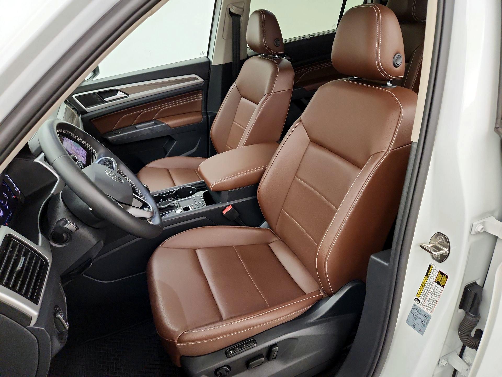 Thumbnail: 2021 Volkswagen Atlas - 11