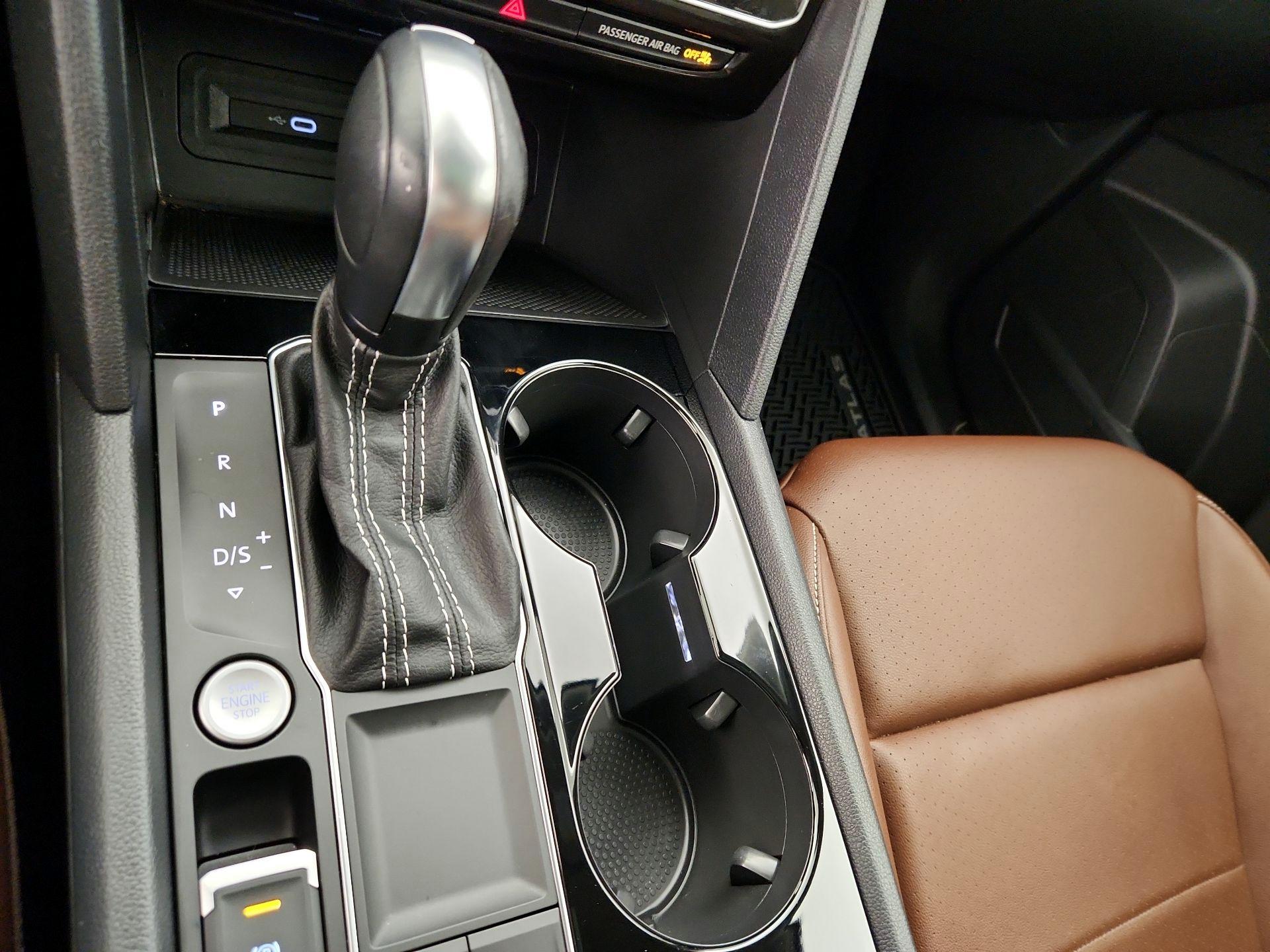 Thumbnail: 2021 Volkswagen Atlas - 18