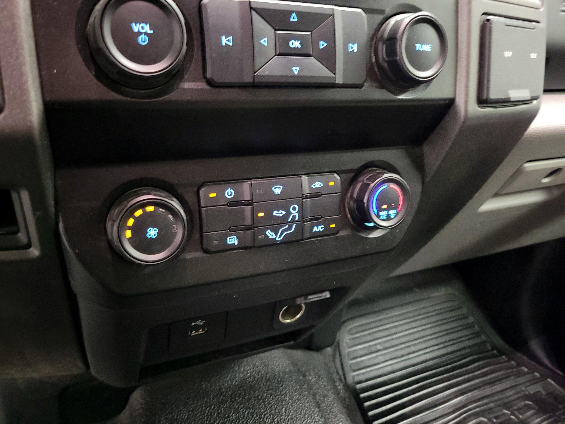 Thumbnail: 2020 Ford F-250 - 16
