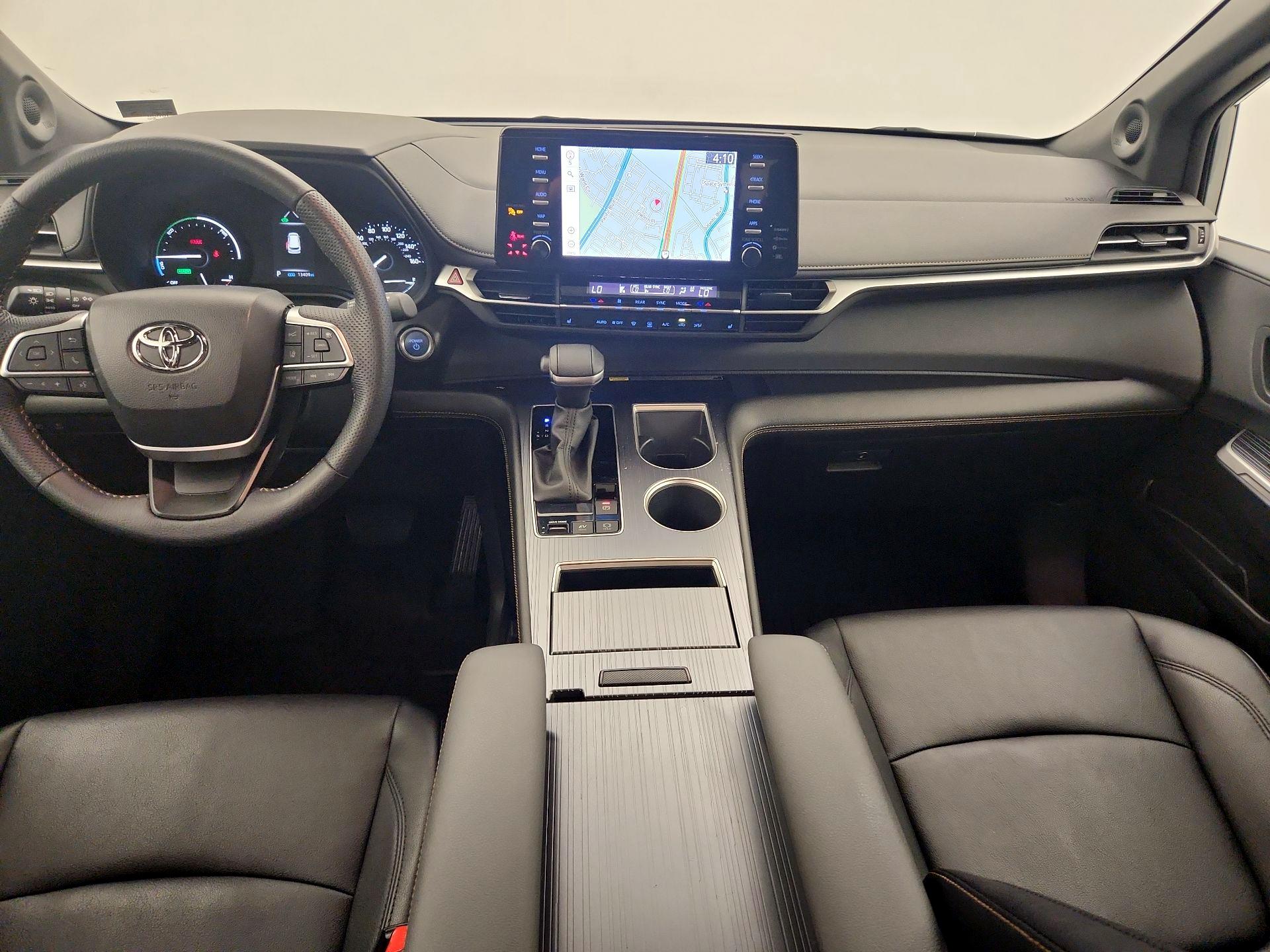 Thumbnail: 2024 Toyota Sienna - 9
