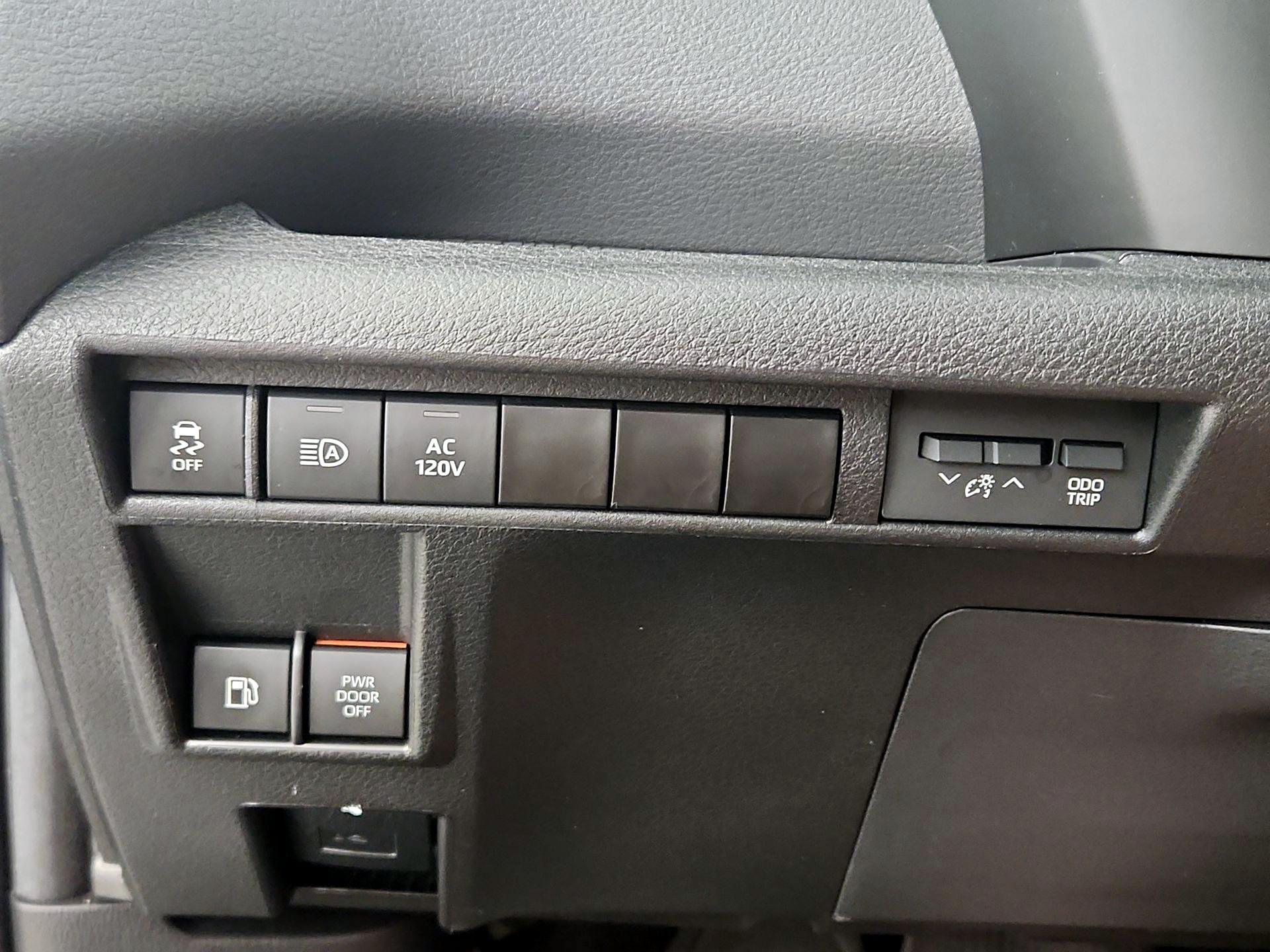 Thumbnail: 2024 Toyota Sienna - 13