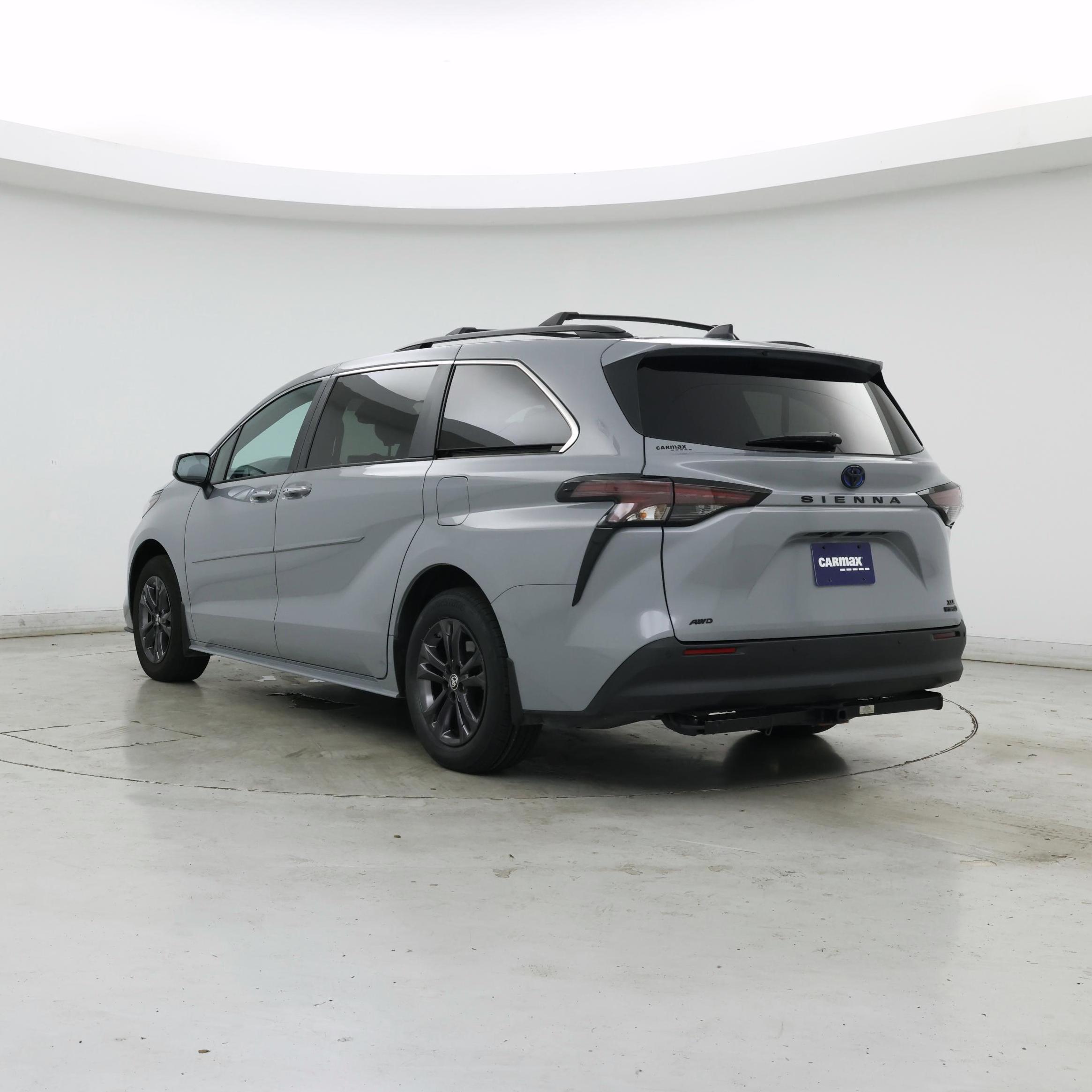 Thumbnail: 2024 Toyota Sienna - 2