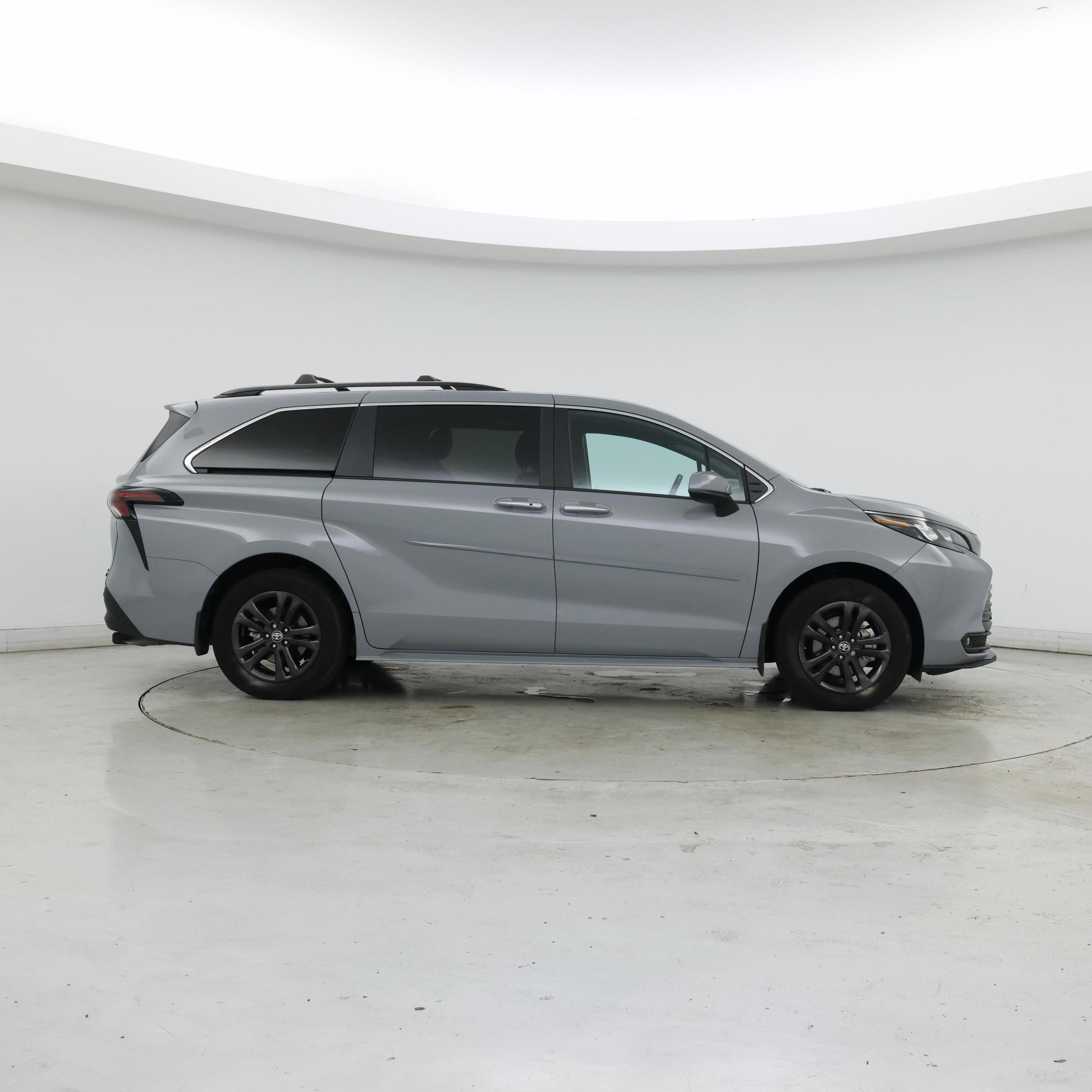 Thumbnail: 2024 Toyota Sienna - 7