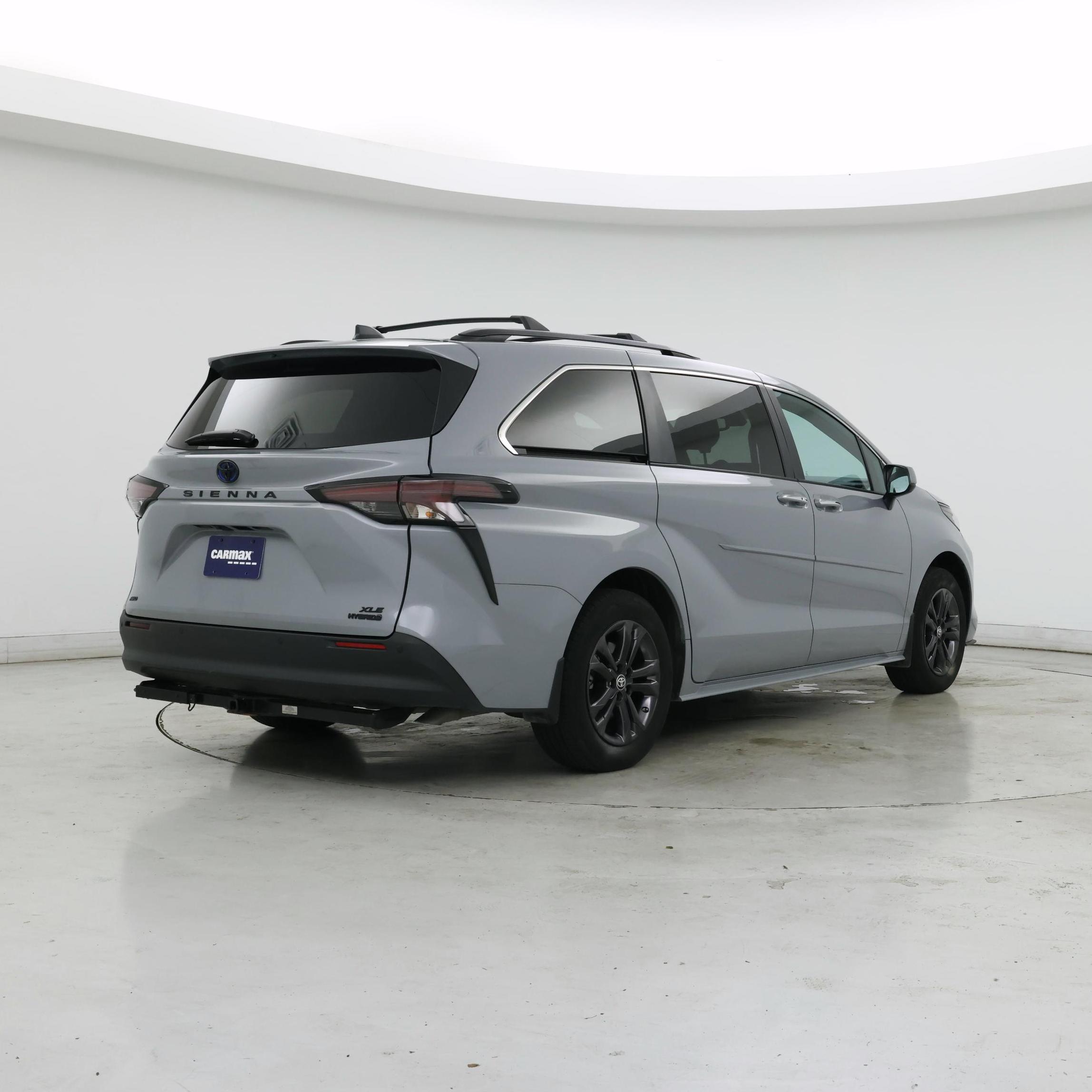 Thumbnail: 2024 Toyota Sienna - 8