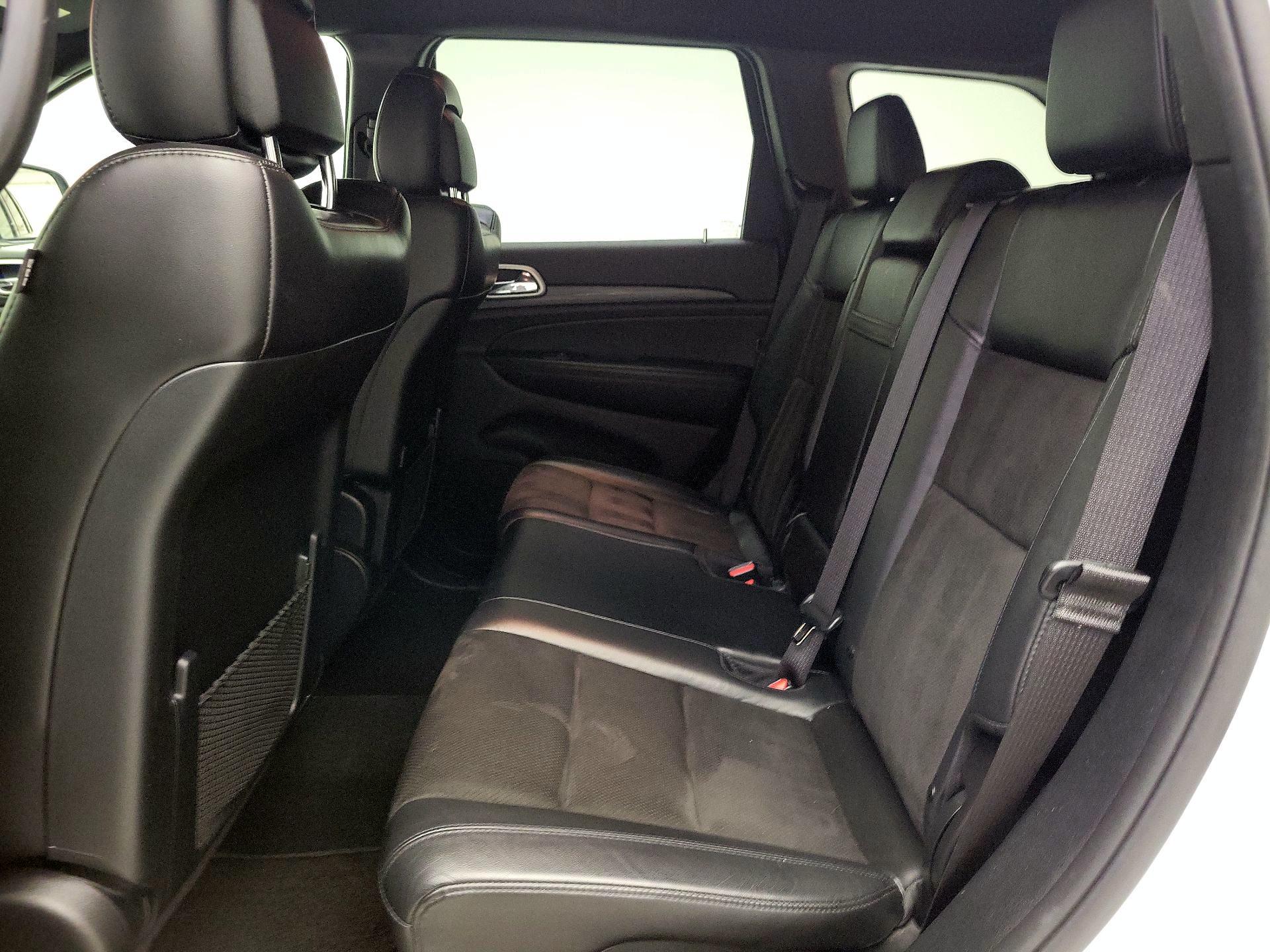 Thumbnail: 2020 Jeep Grand Cherokee - 18
