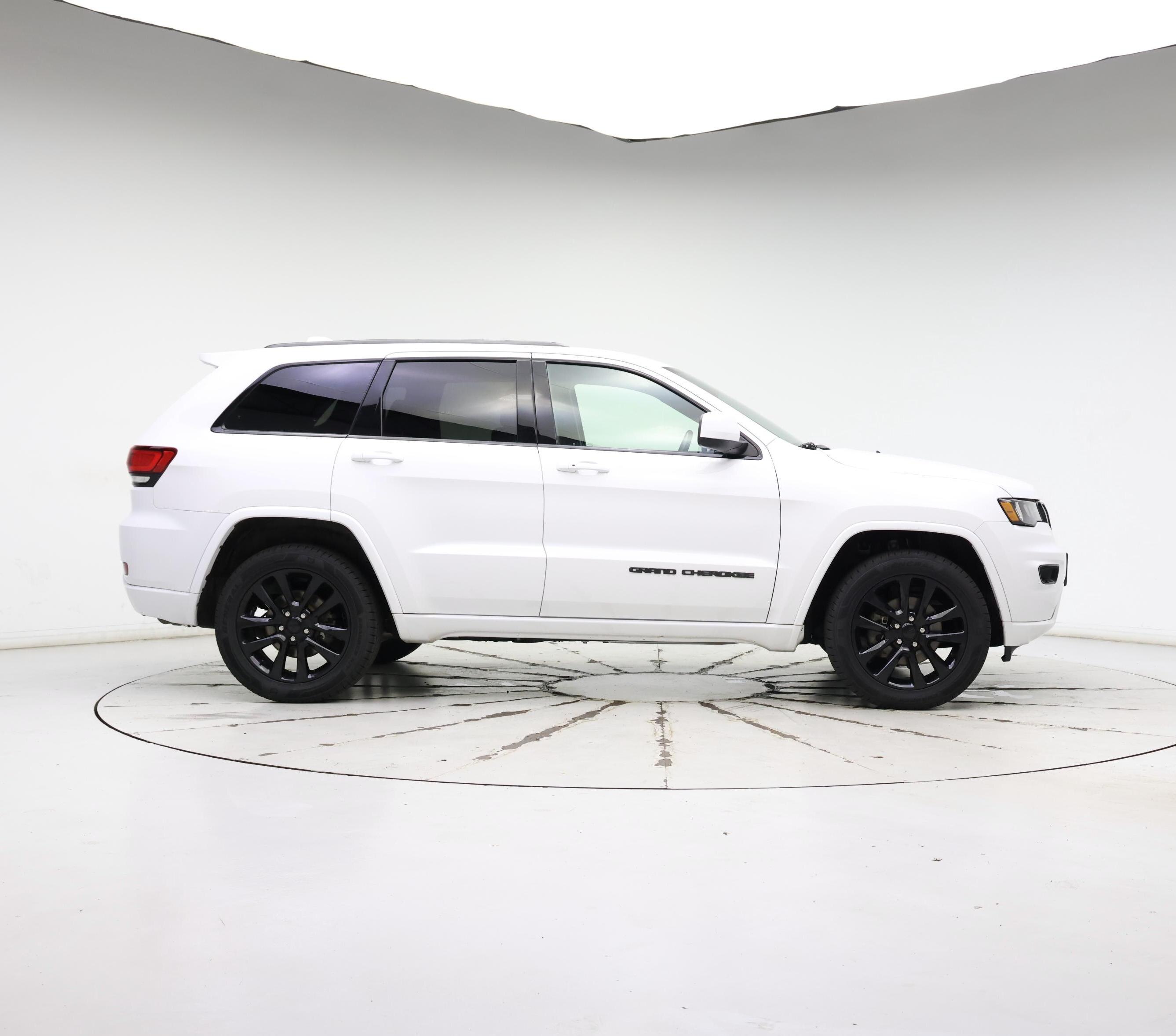 Thumbnail: 2020 Jeep Grand Cherokee - 7