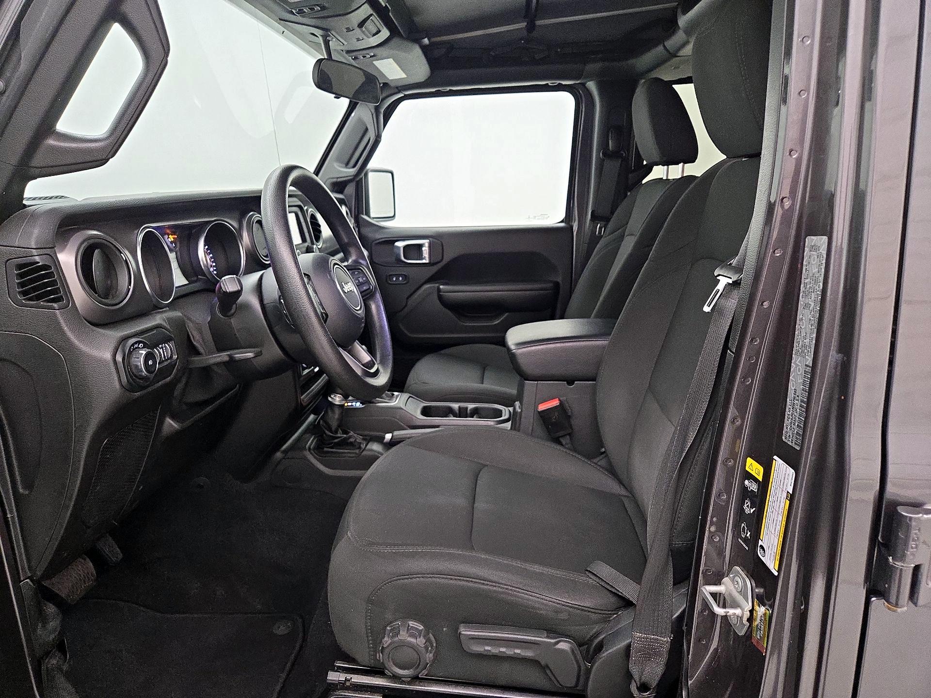 Thumbnail: 2021 Jeep Wrangler - 11