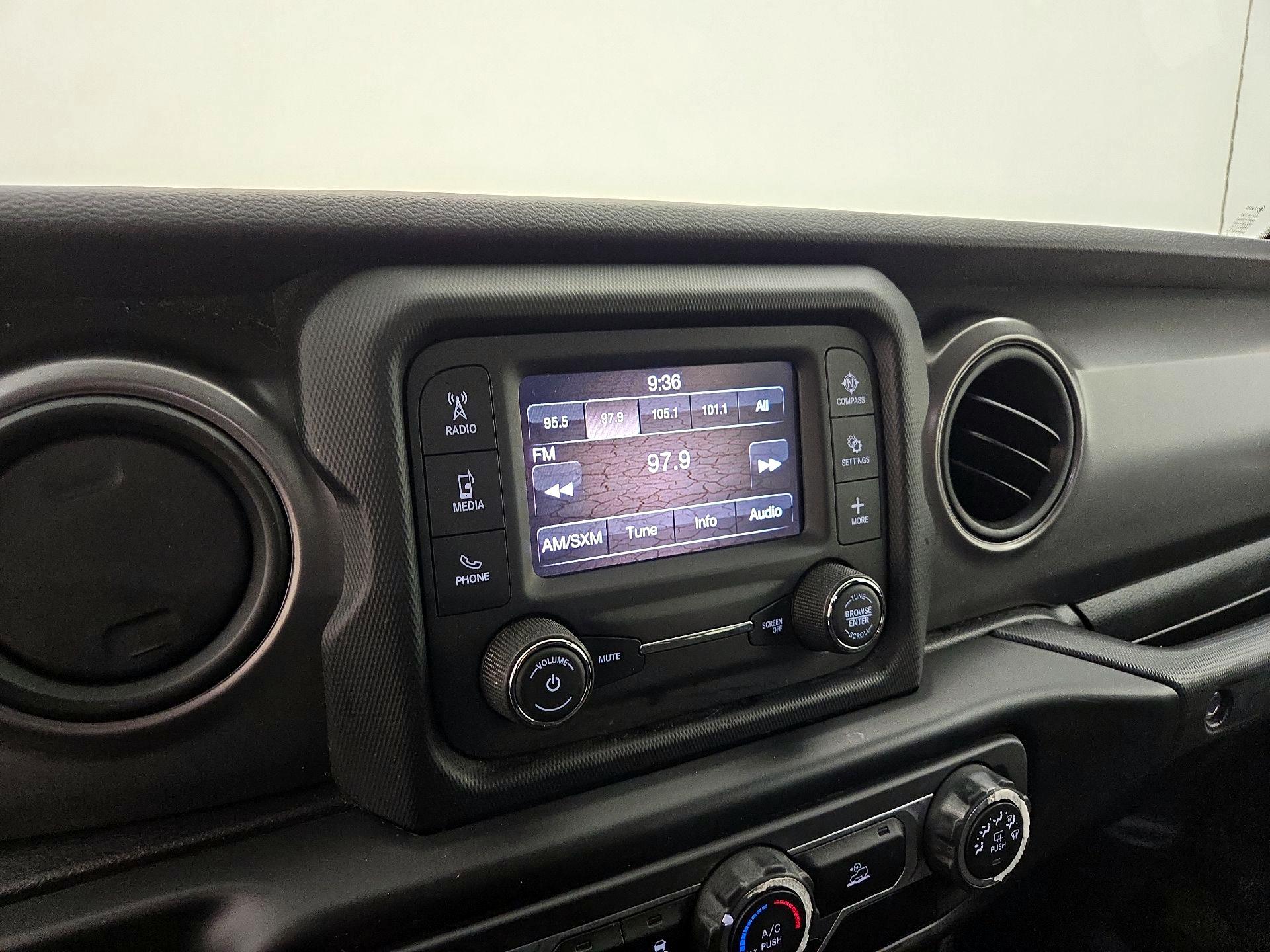 Thumbnail: 2021 Jeep Wrangler - 15