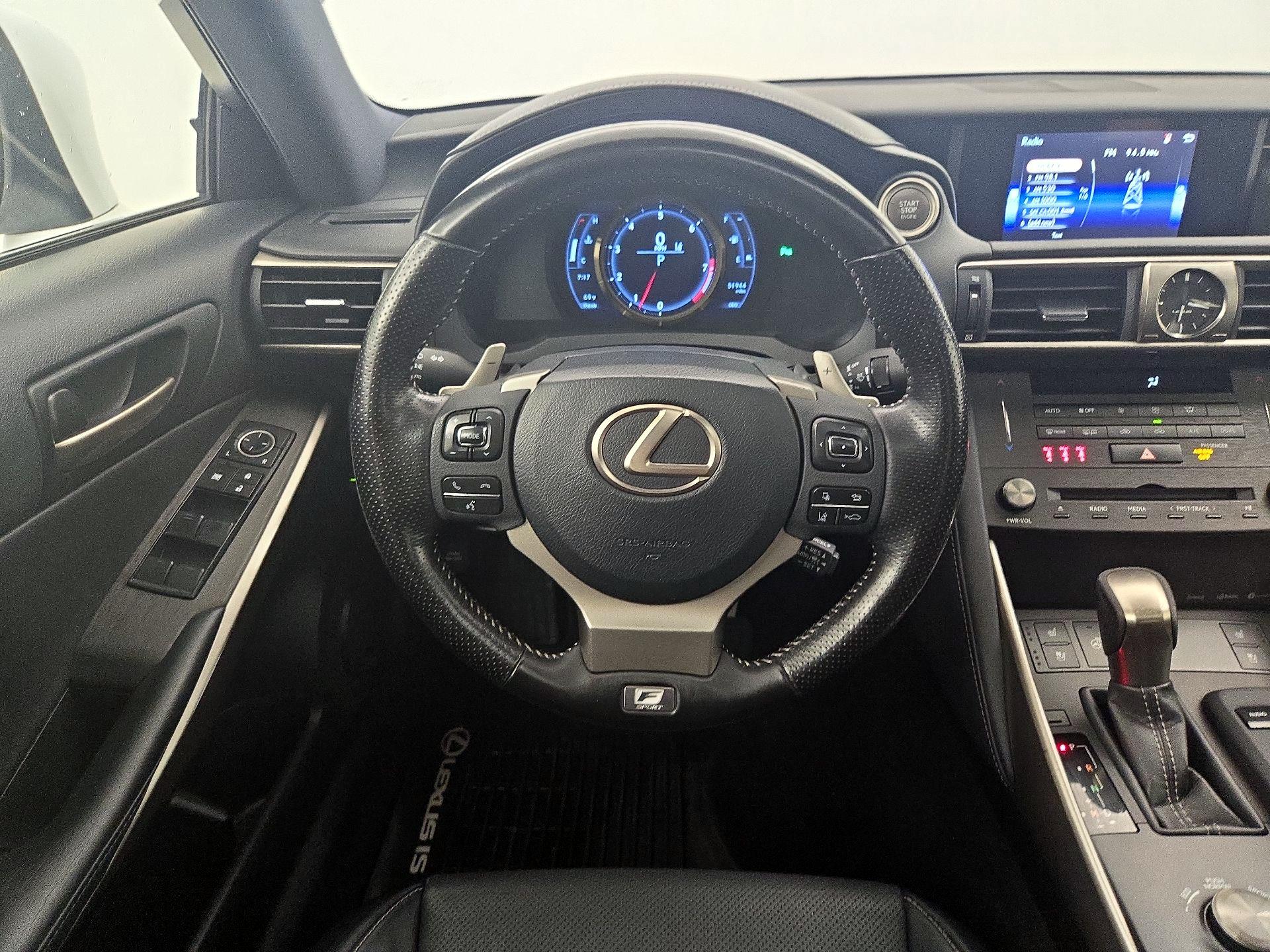Thumbnail: 2020 Lexus IS - 10