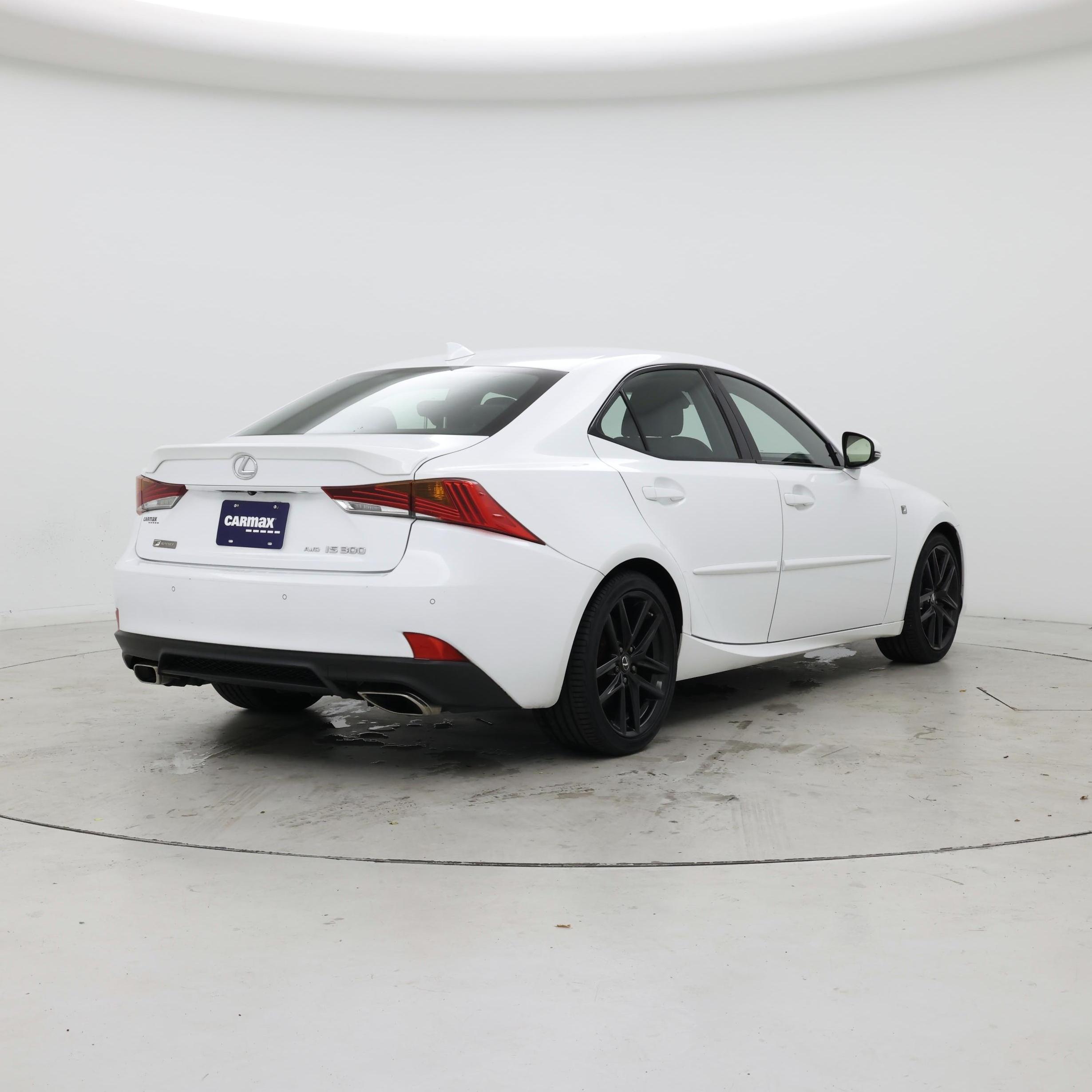 Thumbnail: 2020 Lexus IS - 8