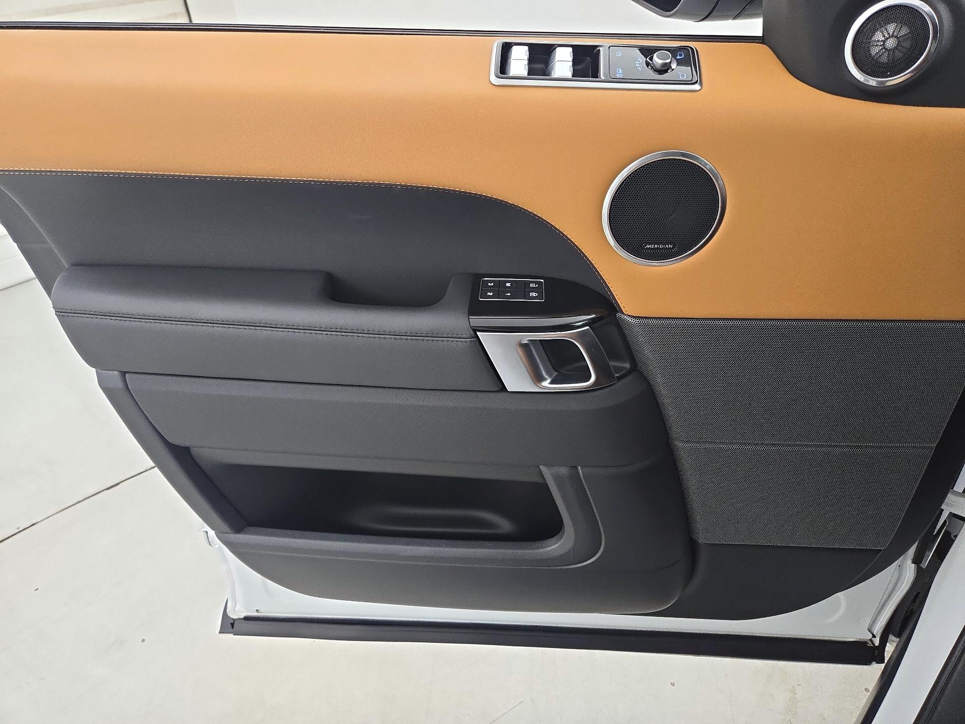 Thumbnail: 2022 Land Rover Range Rover Sport - 12