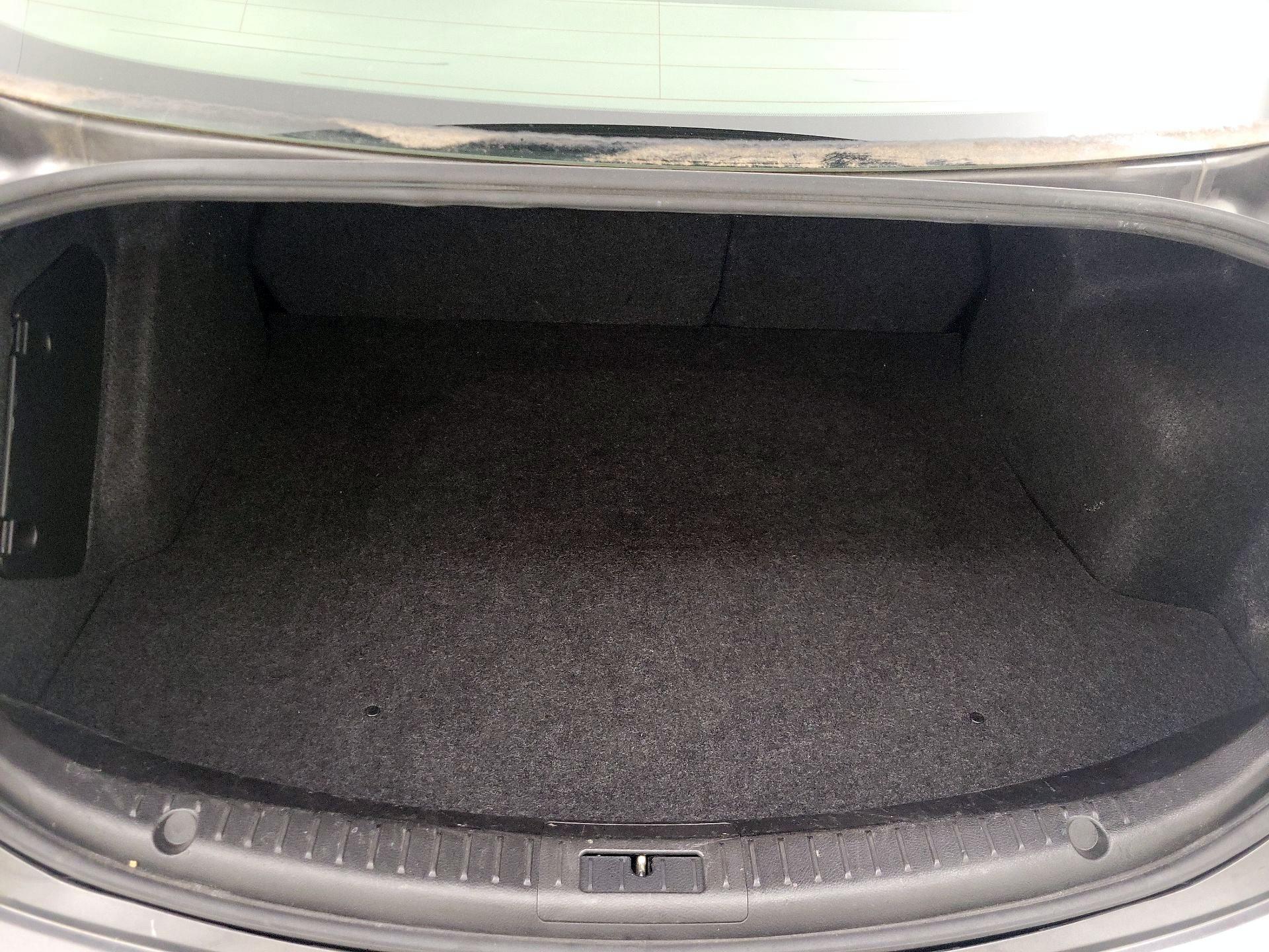 Thumbnail: 2013 Mazda Mazda3 - 19