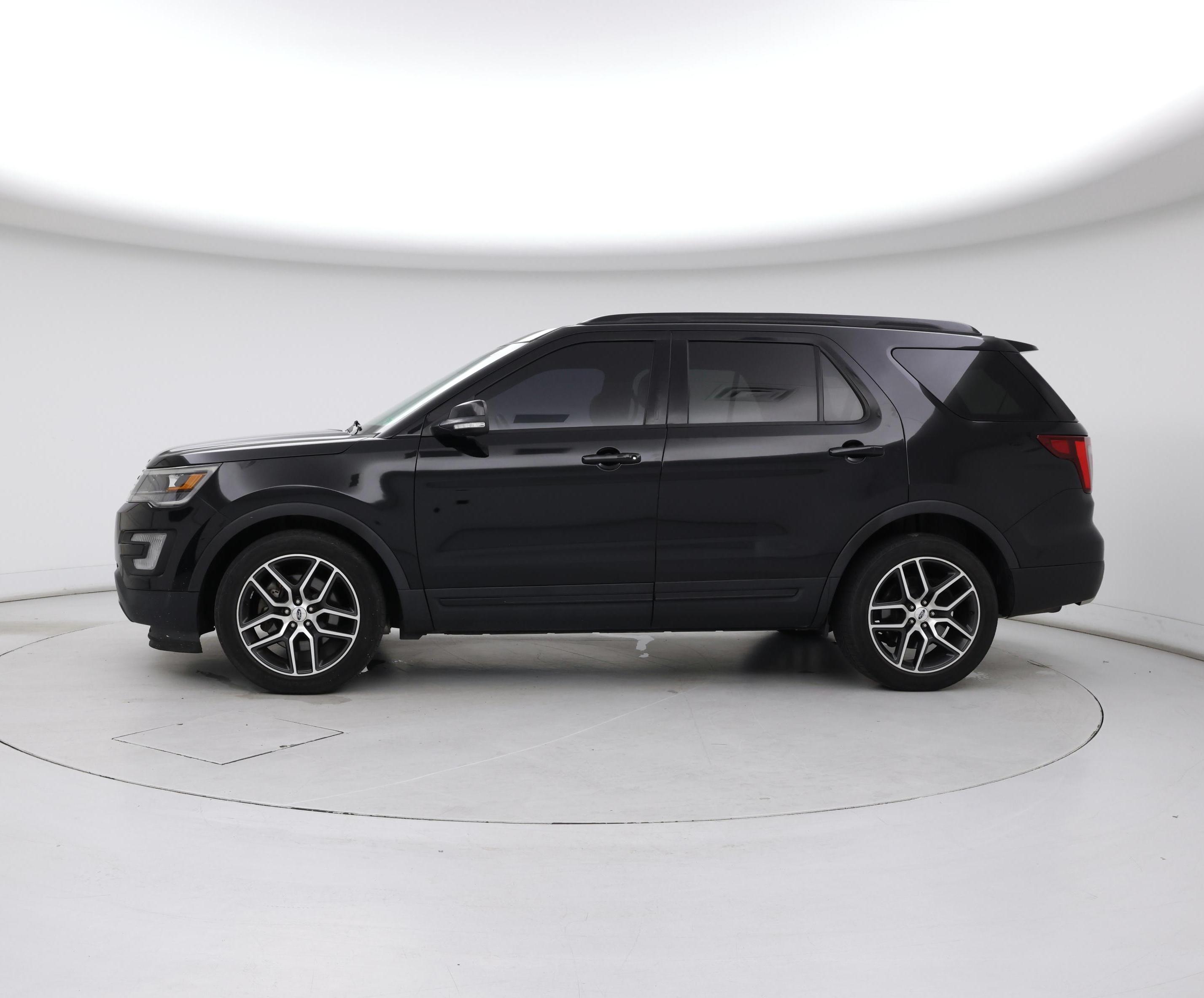 Thumbnail: 2016 Ford Explorer - 3