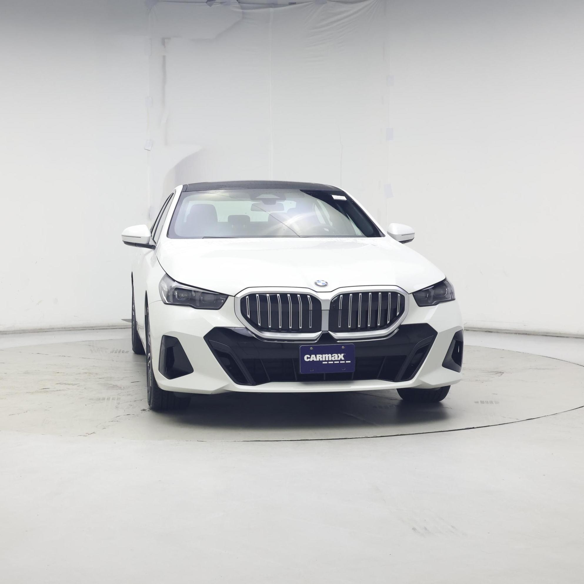 Thumbnail: 2025 BMW 5 Series - 5