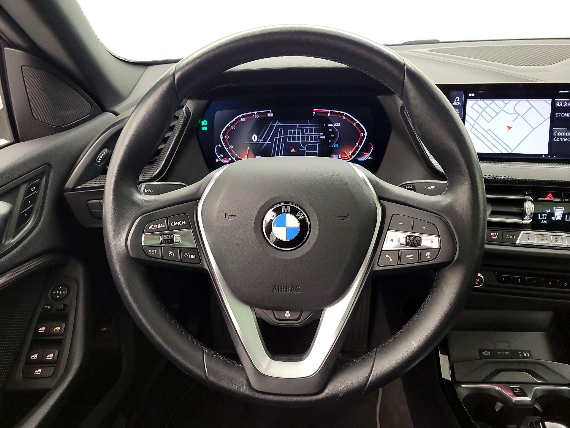 Thumbnail: 2022 BMW 2 Series - 10