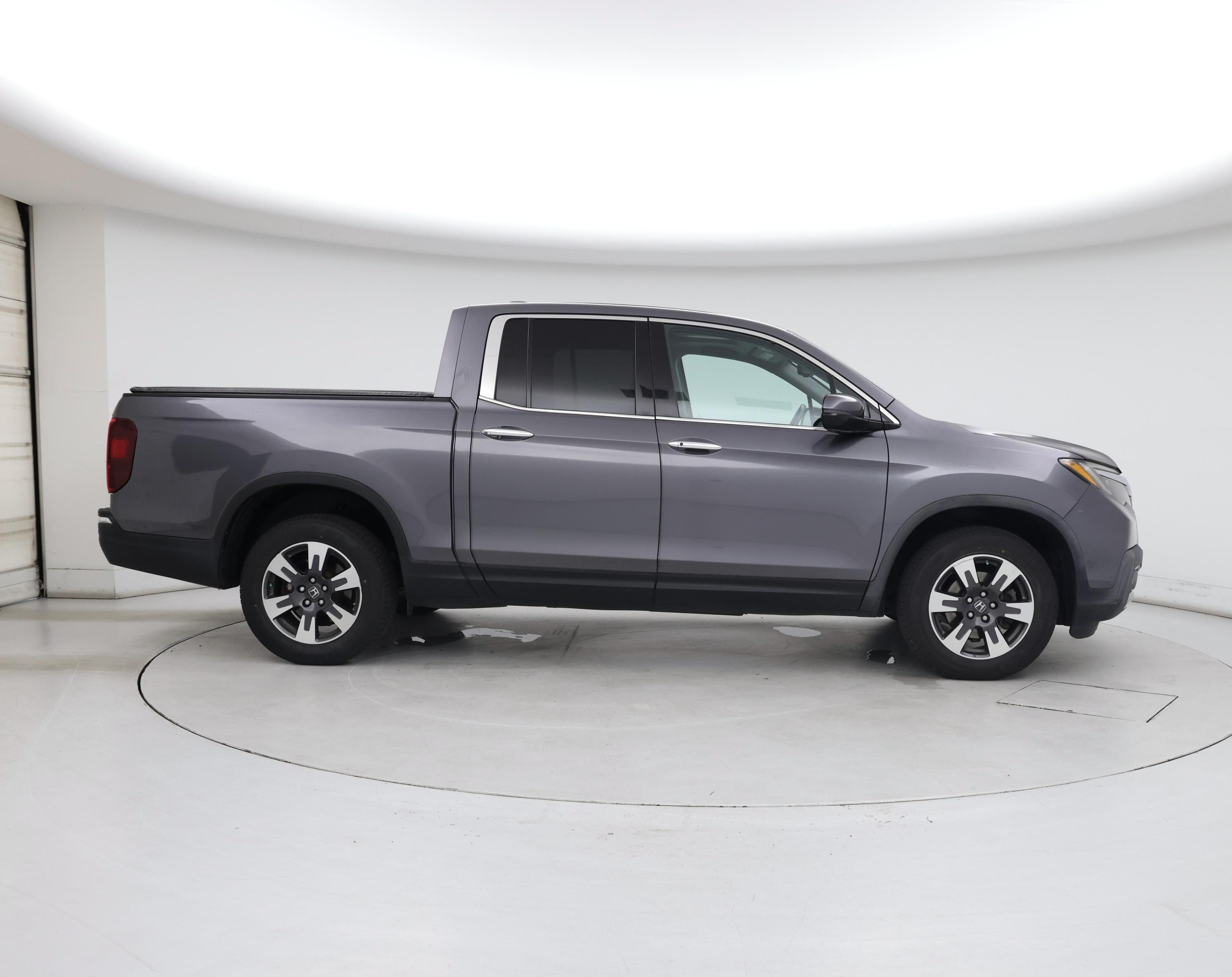 Thumbnail: 2017 Honda Ridgeline - 7