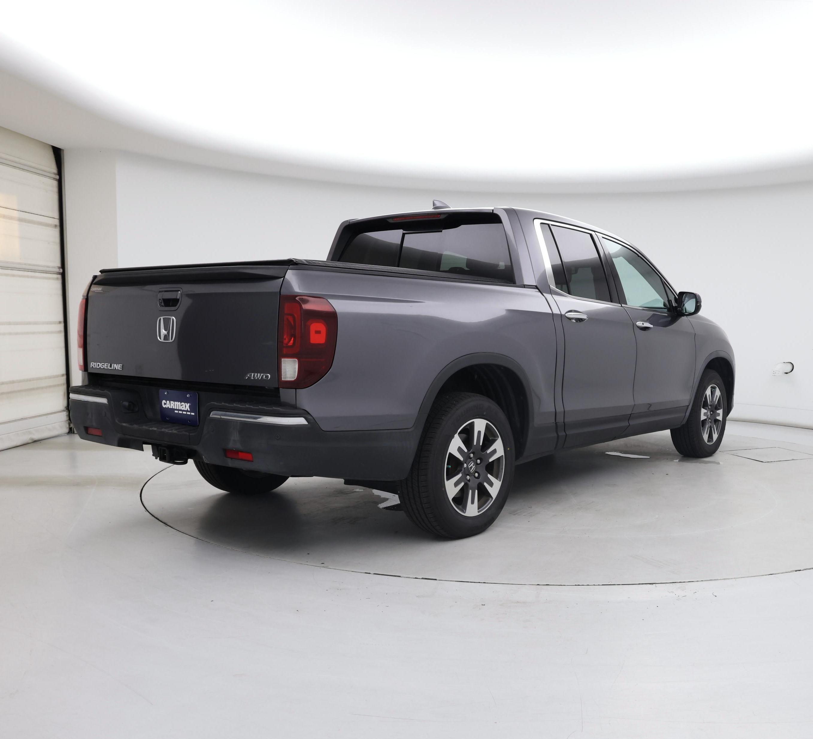 Thumbnail: 2017 Honda Ridgeline - 8