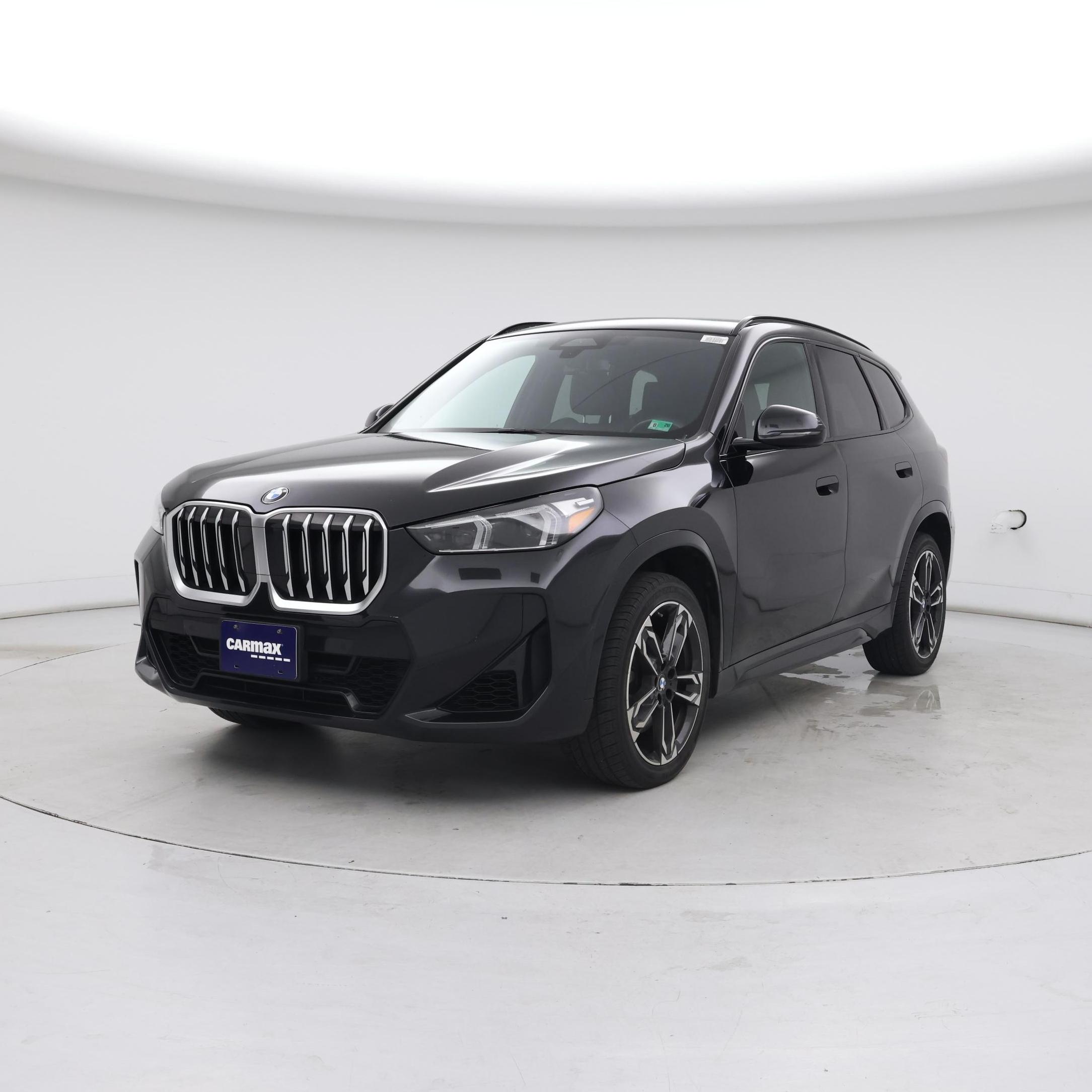 Thumbnail: 2023 BMW X1 - 4