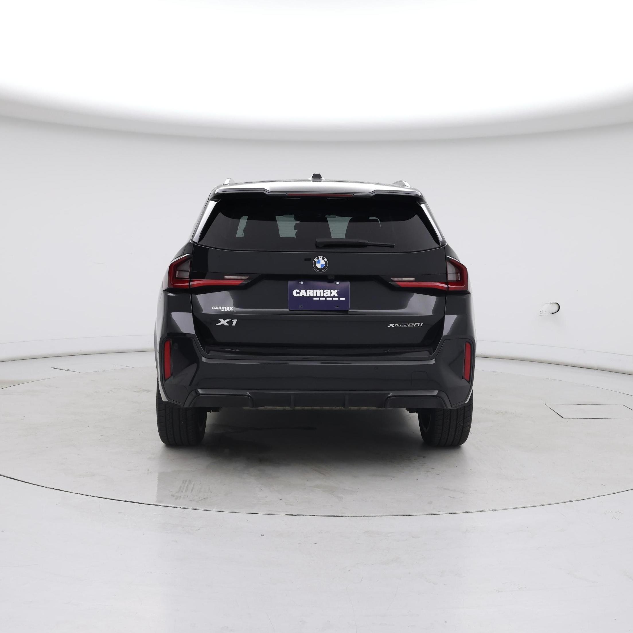 Thumbnail: 2023 BMW X1 - 6