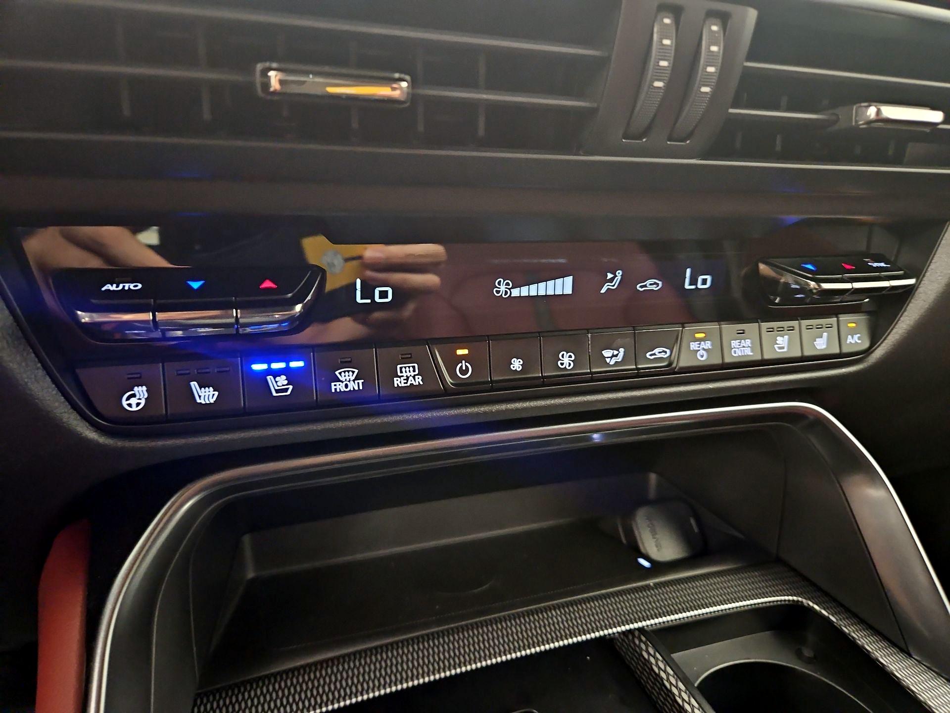 Thumbnail: 2025 Mazda CX-70 - 17