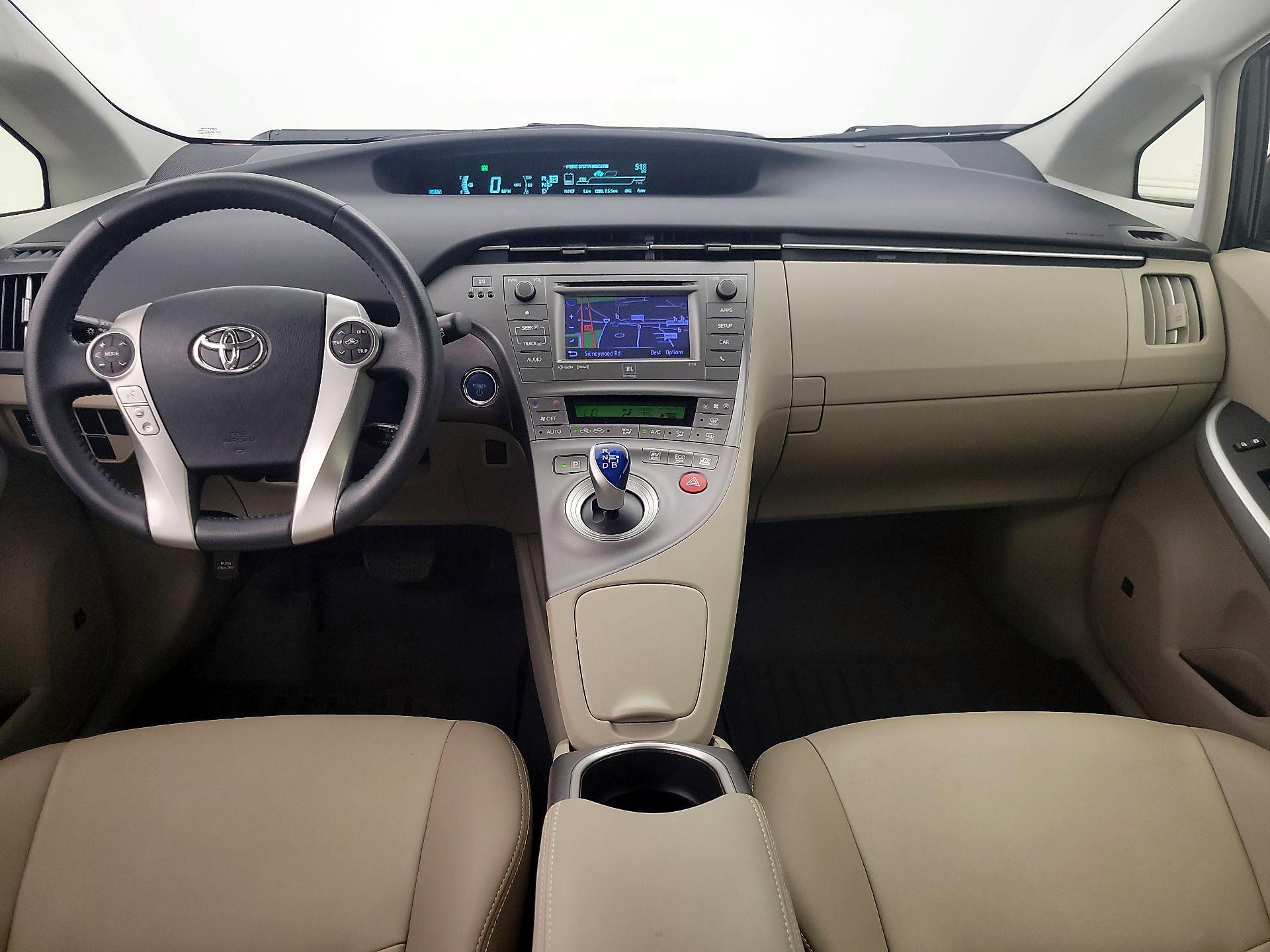 Thumbnail: 2015 Toyota Prius - 9