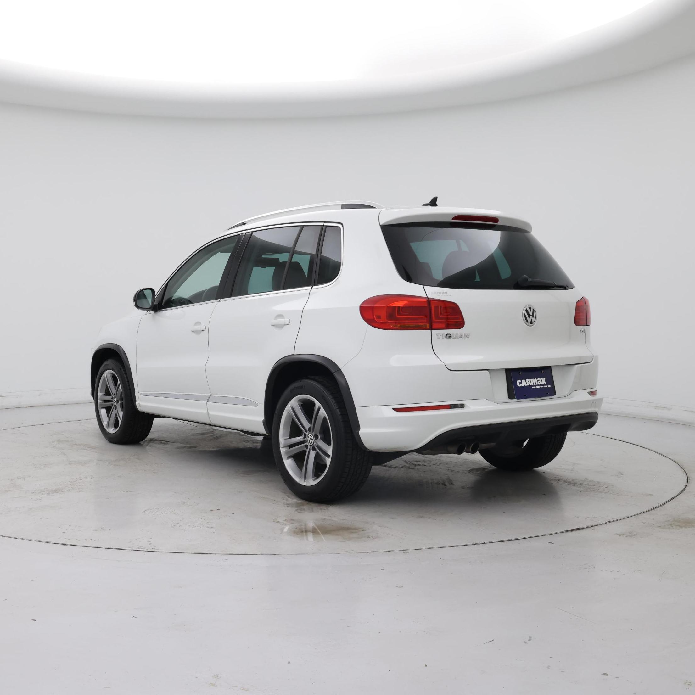 Thumbnail: 2017 Volkswagen Tiguan - 2