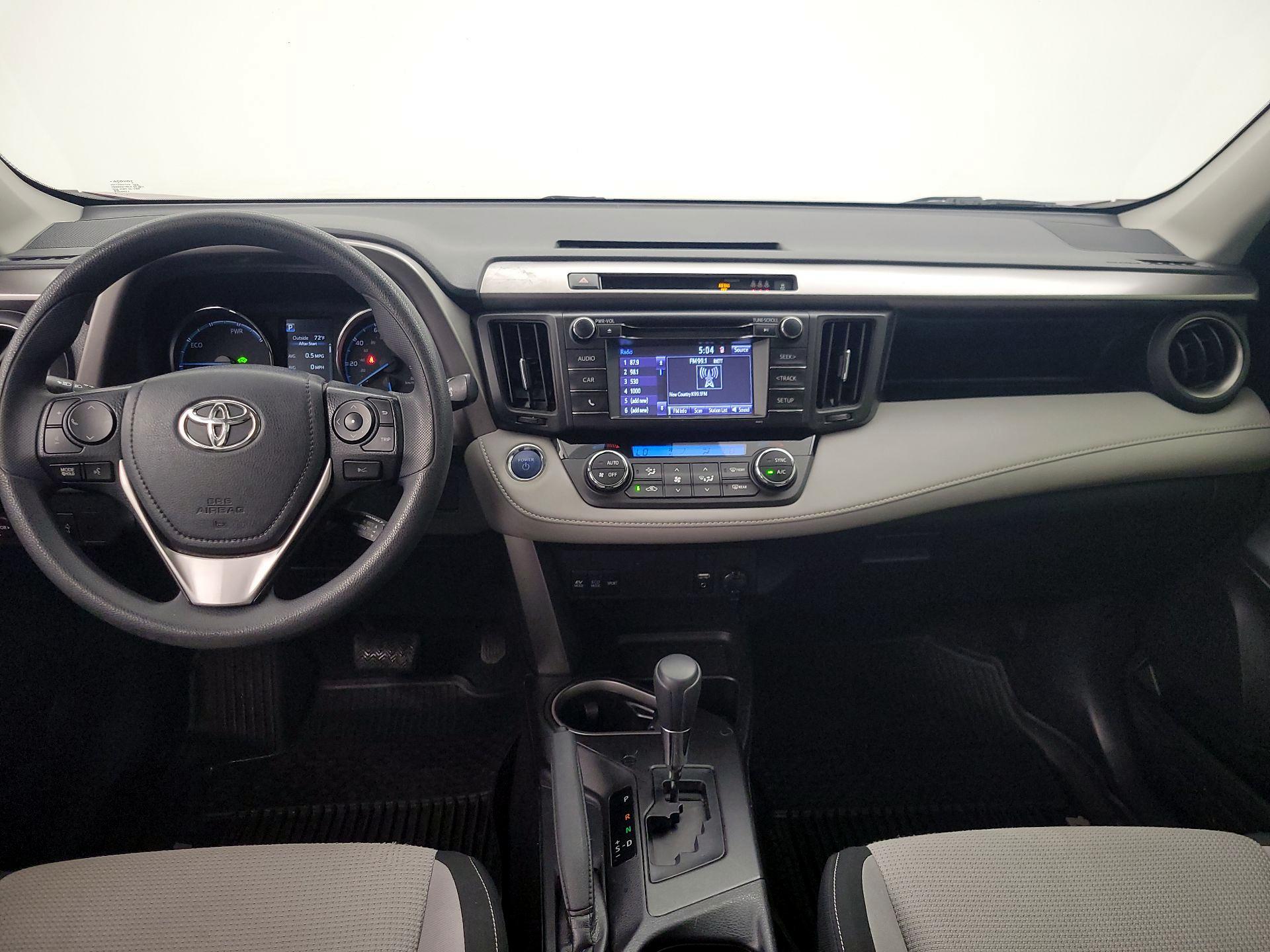 Thumbnail: 2018 Toyota RAV4 - 9