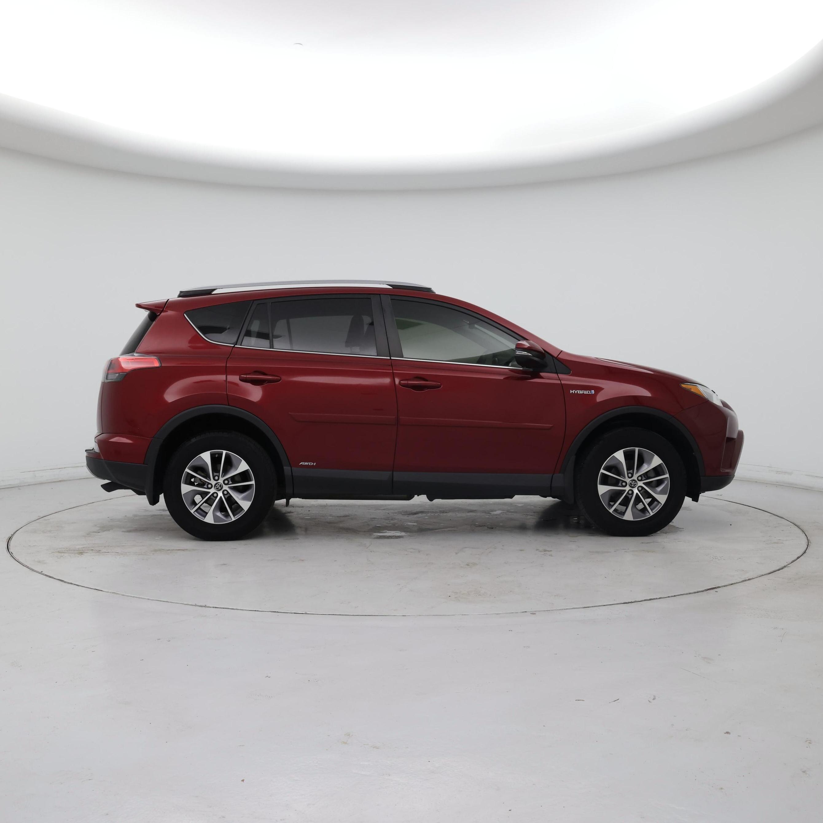 Thumbnail: 2018 Toyota RAV4 - 7
