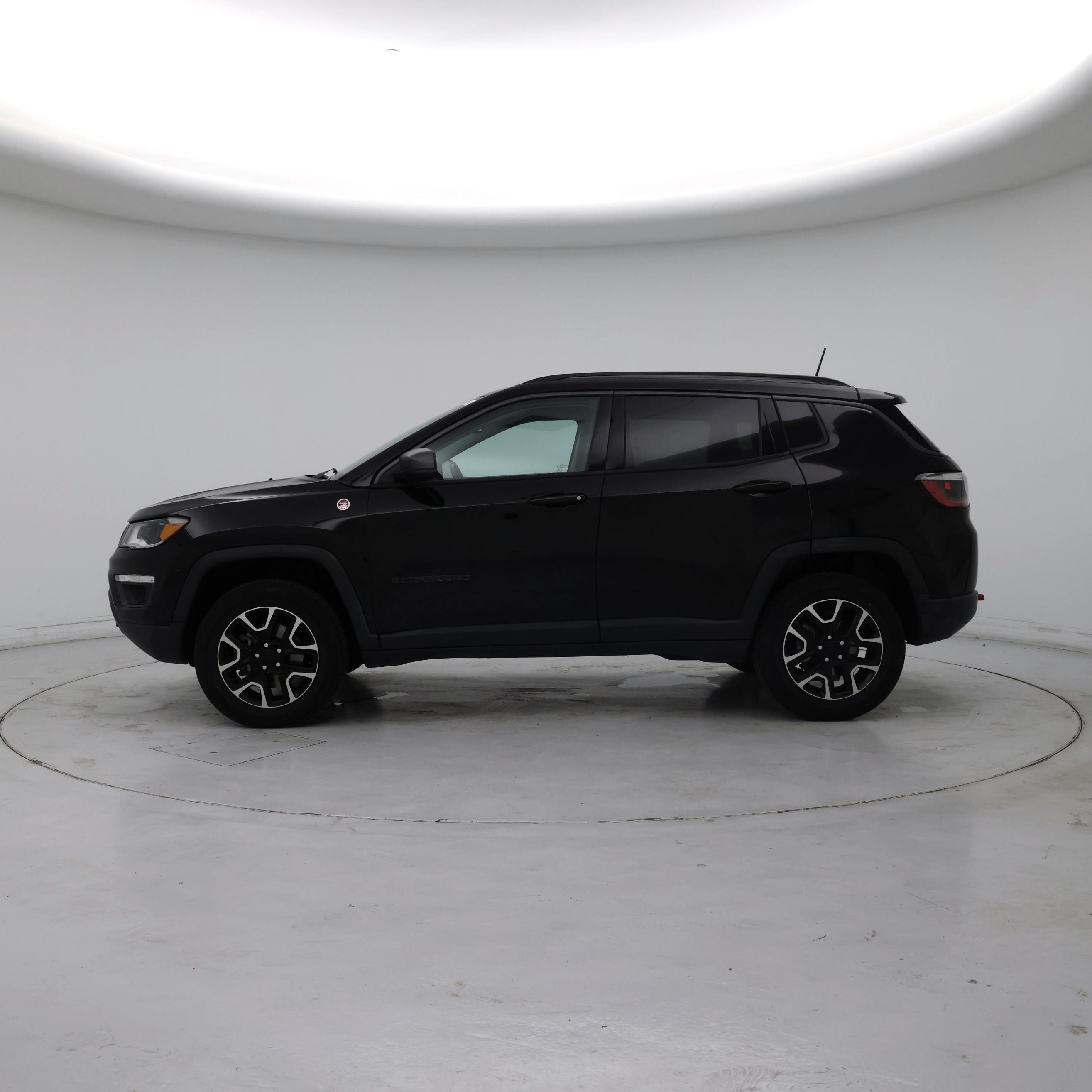 Thumbnail: 2019 Jeep Compass - 3