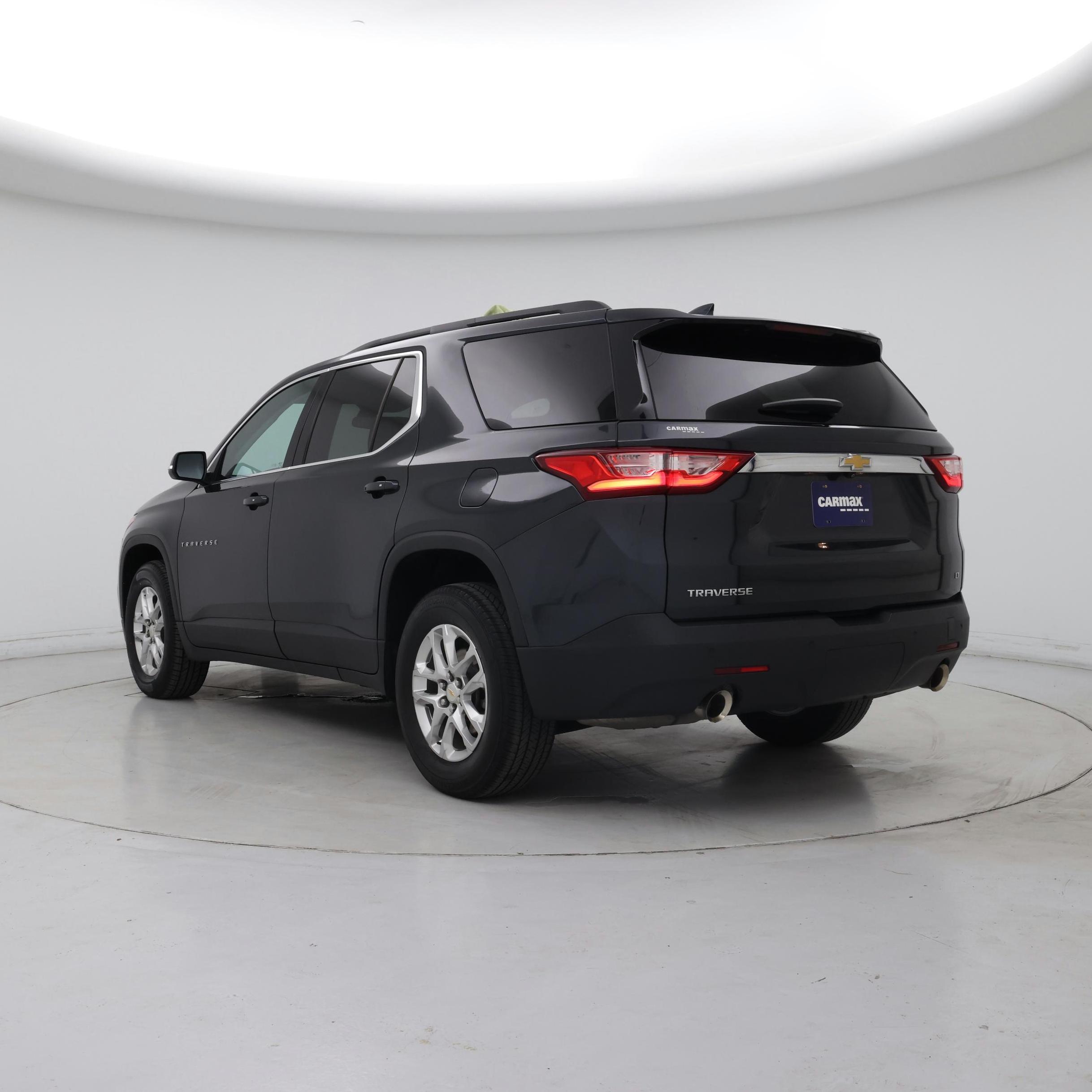 Thumbnail: 2021 Chevrolet Traverse - 2